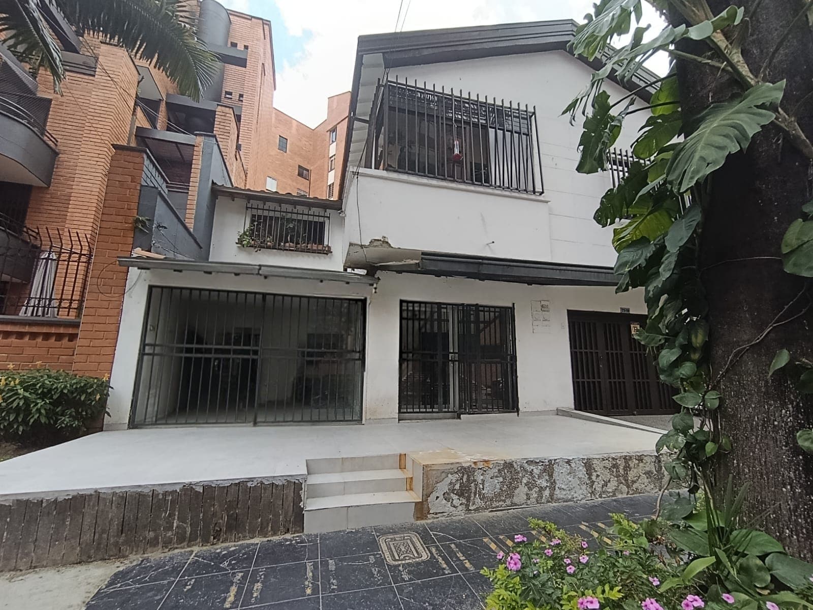 Local en arriendo en Laureles, Medellín — foto 1 de 6