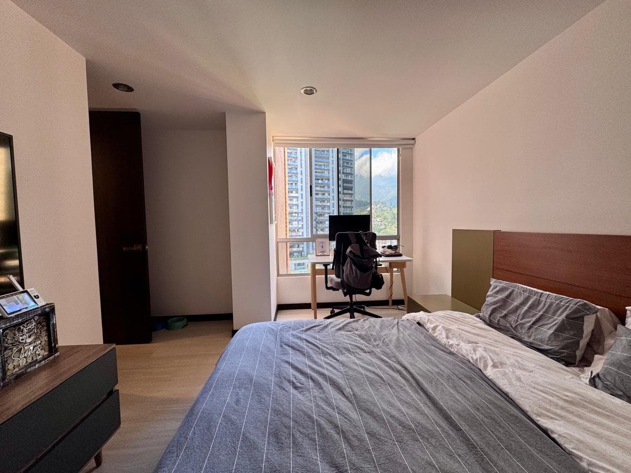 Apartamento en arriendo en Loma De Las Brujas, Envigado — foto 2 de 20