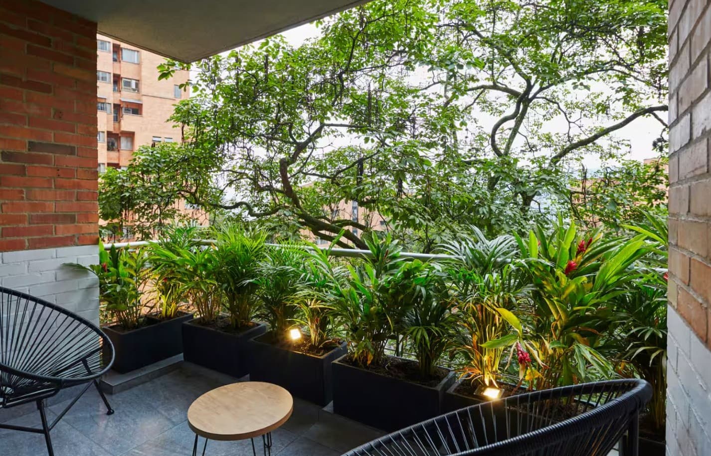 Apartamento en arriendo en Lalinde, El Poblado, Medellín — foto 1 de 9