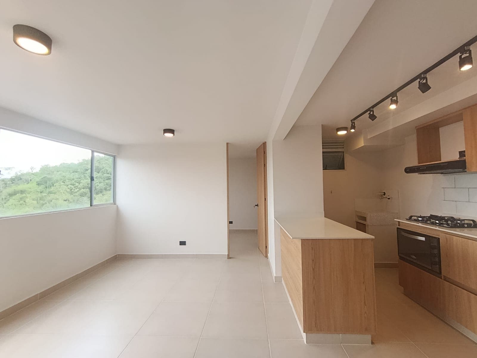 Apartamento en arriendo en Marinilla — foto 1 de 15
