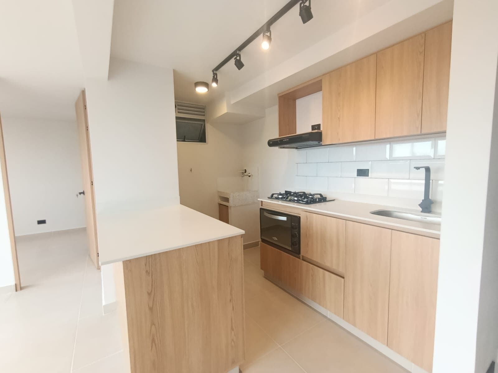 Apartamento en arriendo en Marinilla — foto 3 de 15