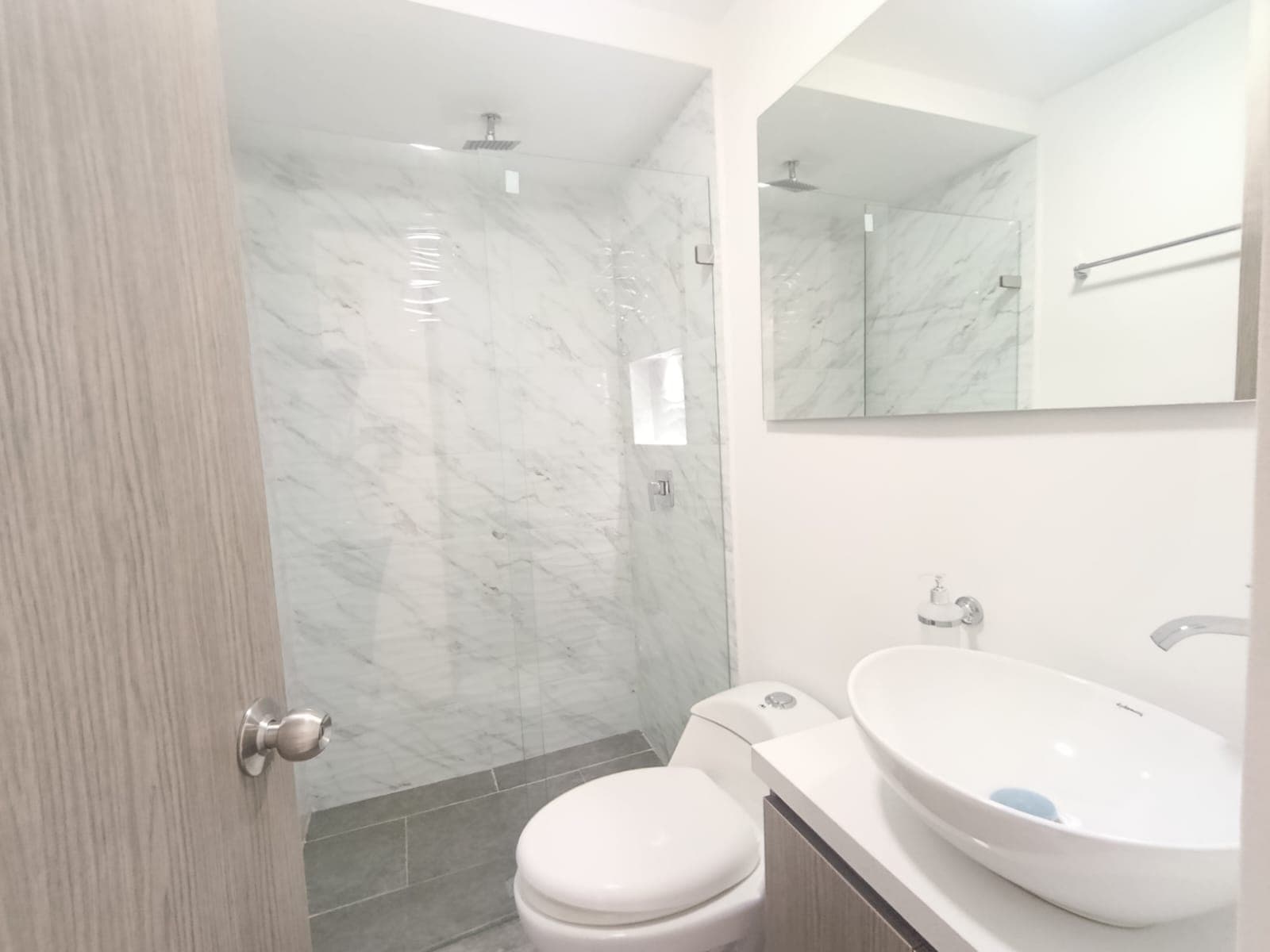 Apartamento en arriendo en El Carmen De Viboral — foto 3 de 13