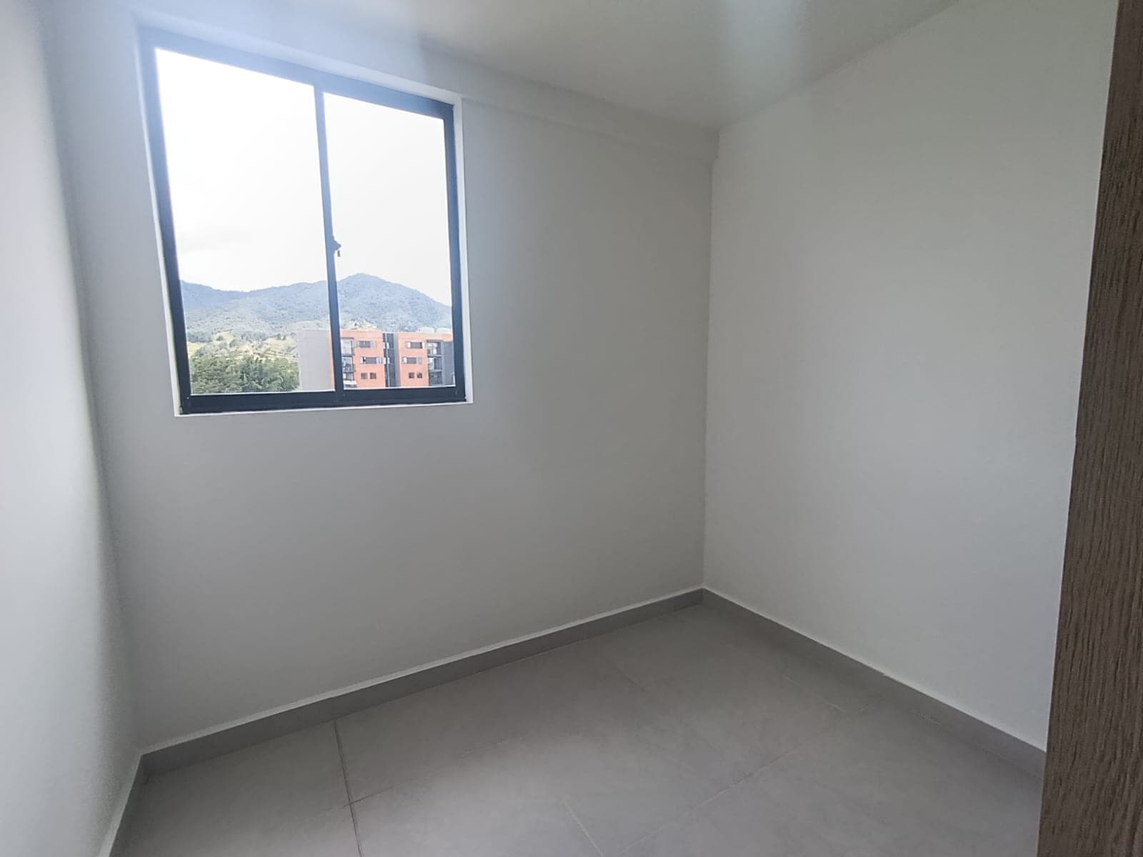Apartamento en arriendo en El Carmen De Viboral — foto 5 de 12