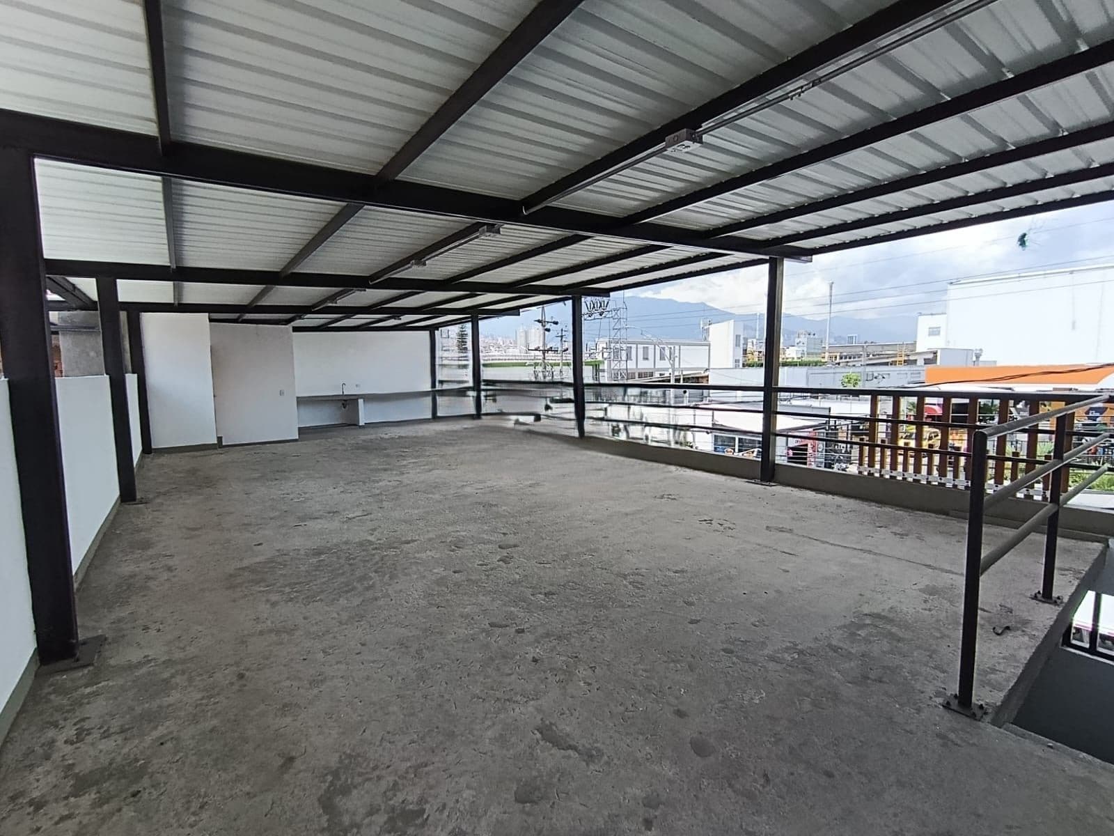 Local en arriendo en Caribe, Centro, Medellín — foto 2 de 16