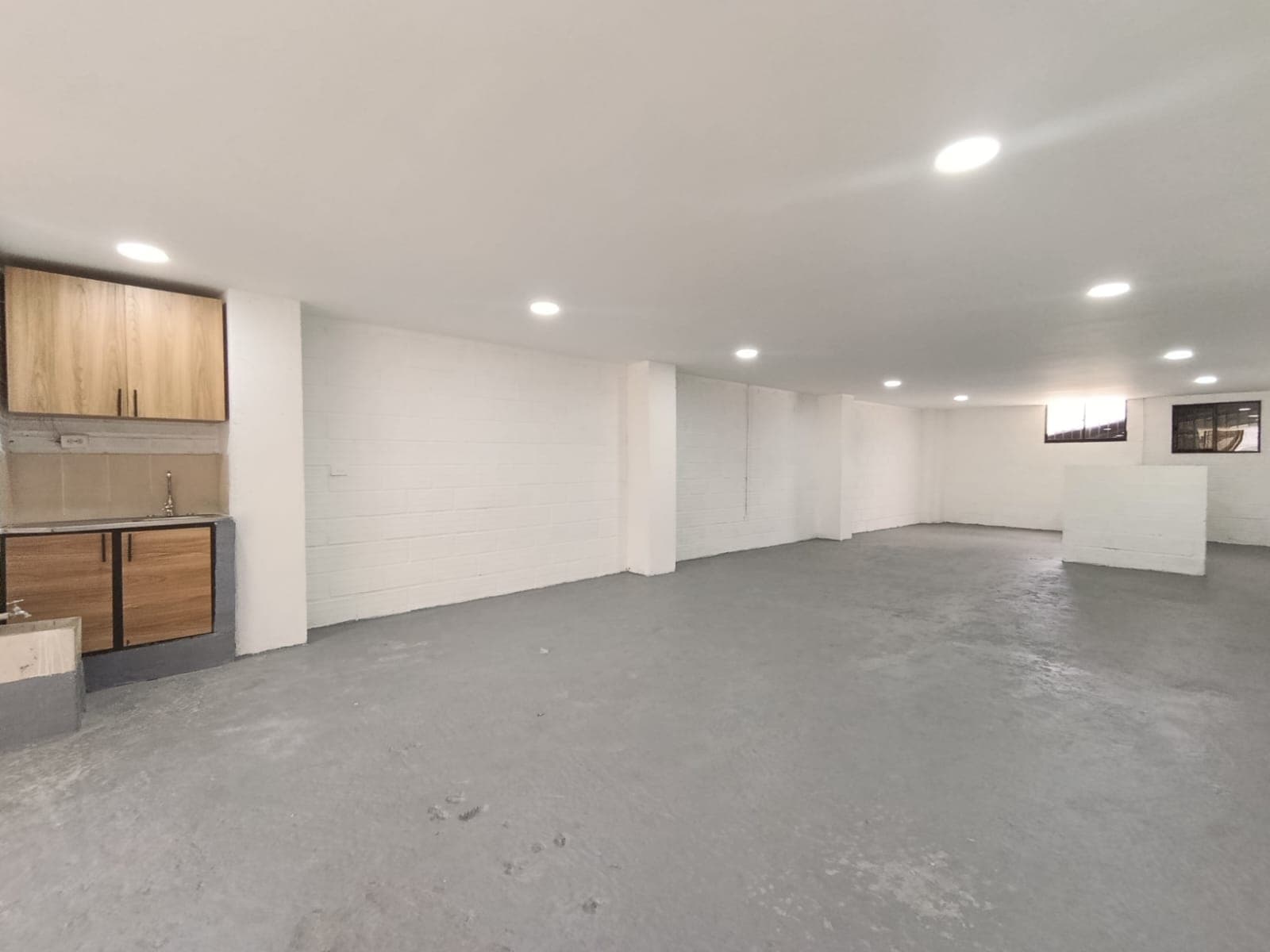 Bodega en arriendo en Santa Ana, Itagui — foto 1 de 17