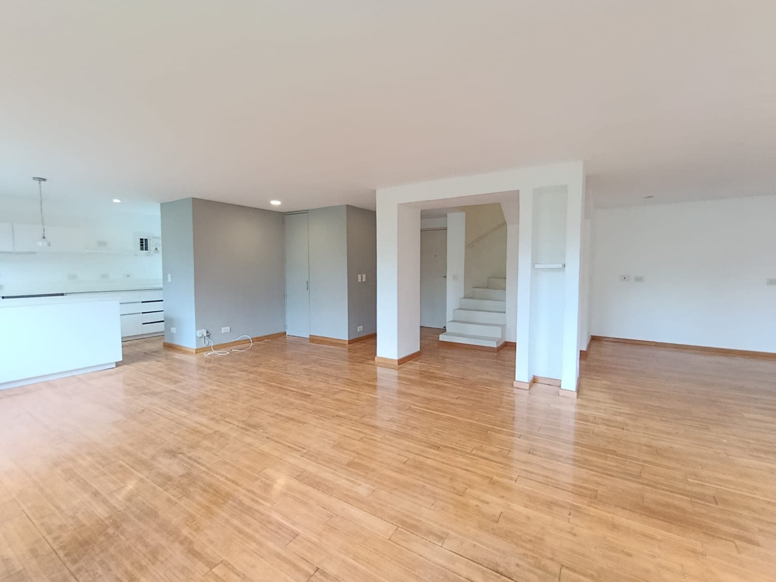 Apartamento en arriendo en Lalinde, El Poblado, Medellín — foto 1 de 20