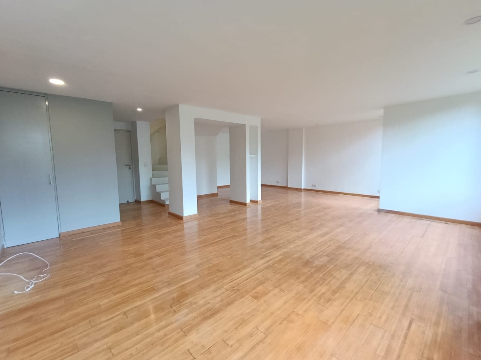 Apartamento en arriendo en Lalinde, El Poblado, Medellín — foto 4 de 20