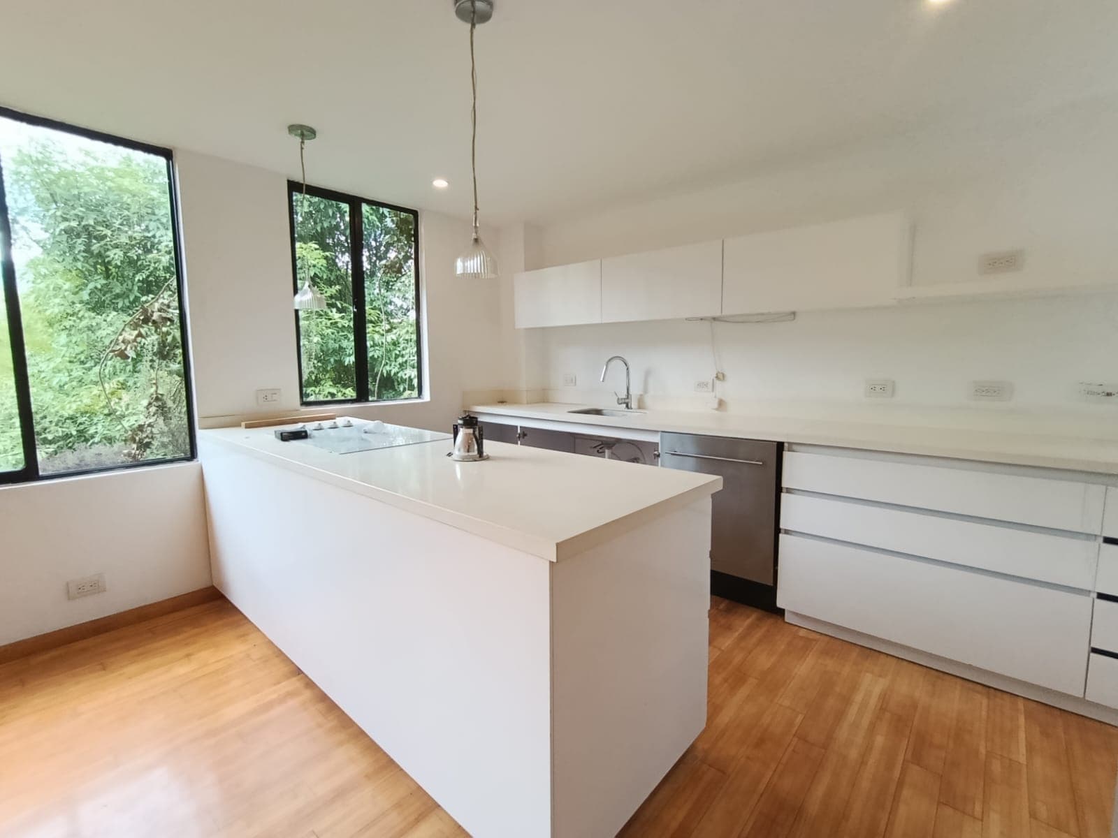 Apartamento en arriendo en Lalinde, El Poblado, Medellín — foto 5 de 20