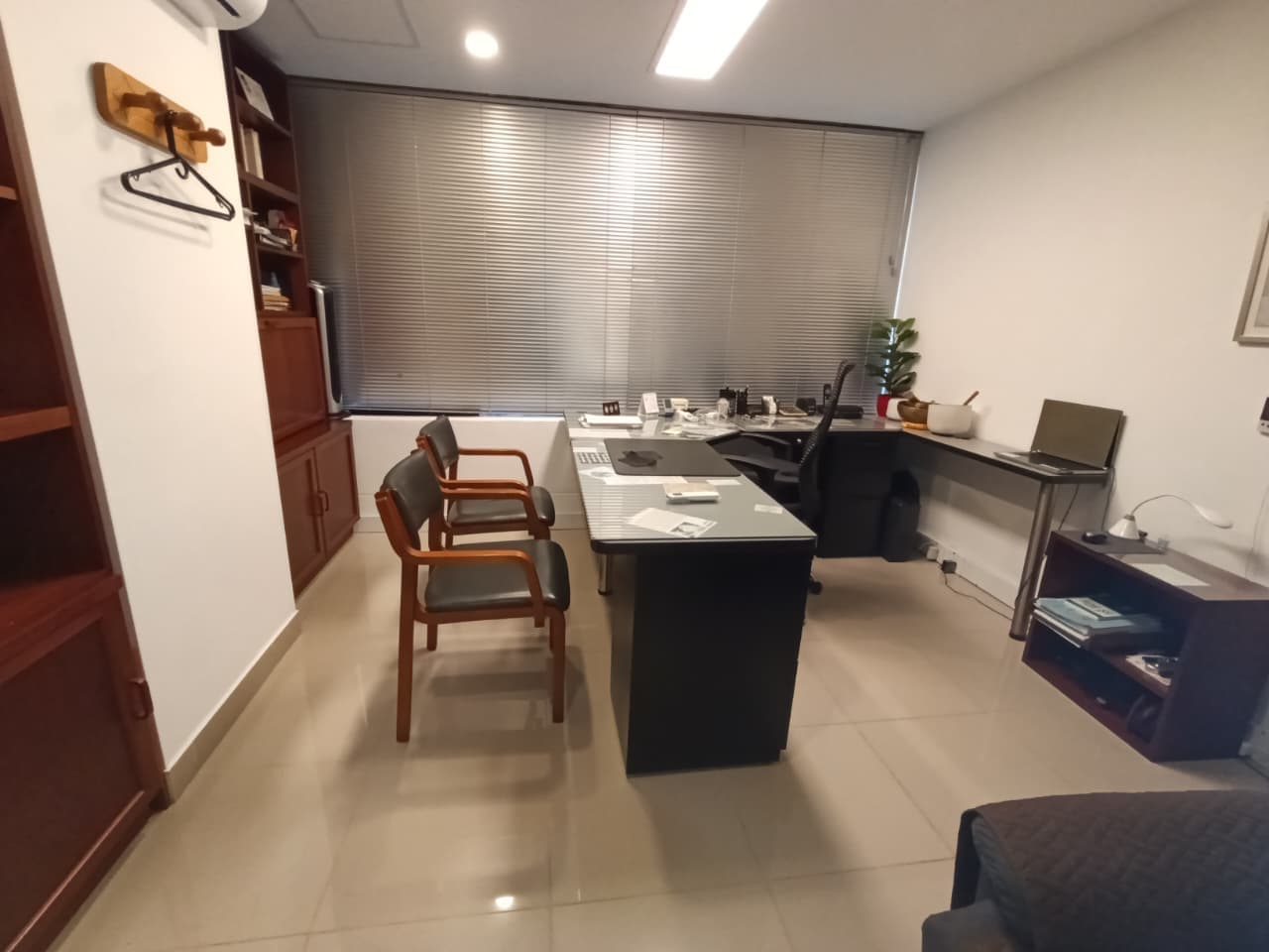 Oficina en arriendo en Milla De Oro, El Poblado, Medellín — foto 2 de 20