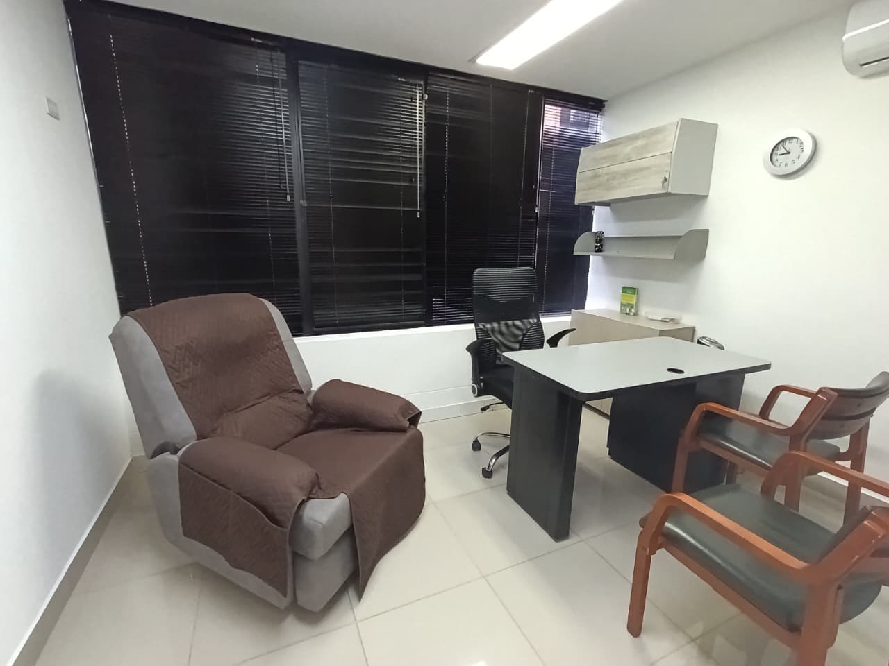 Oficina en arriendo en Milla De Oro, El Poblado, Medellín — foto 4 de 20