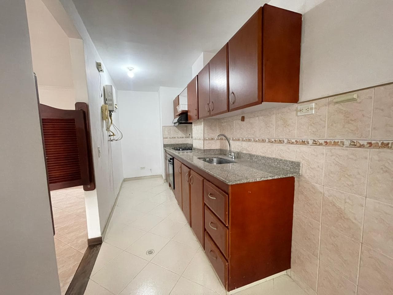 Apartamento en arriendo en Estadio, Laureles, Medellín — foto 5 de 13