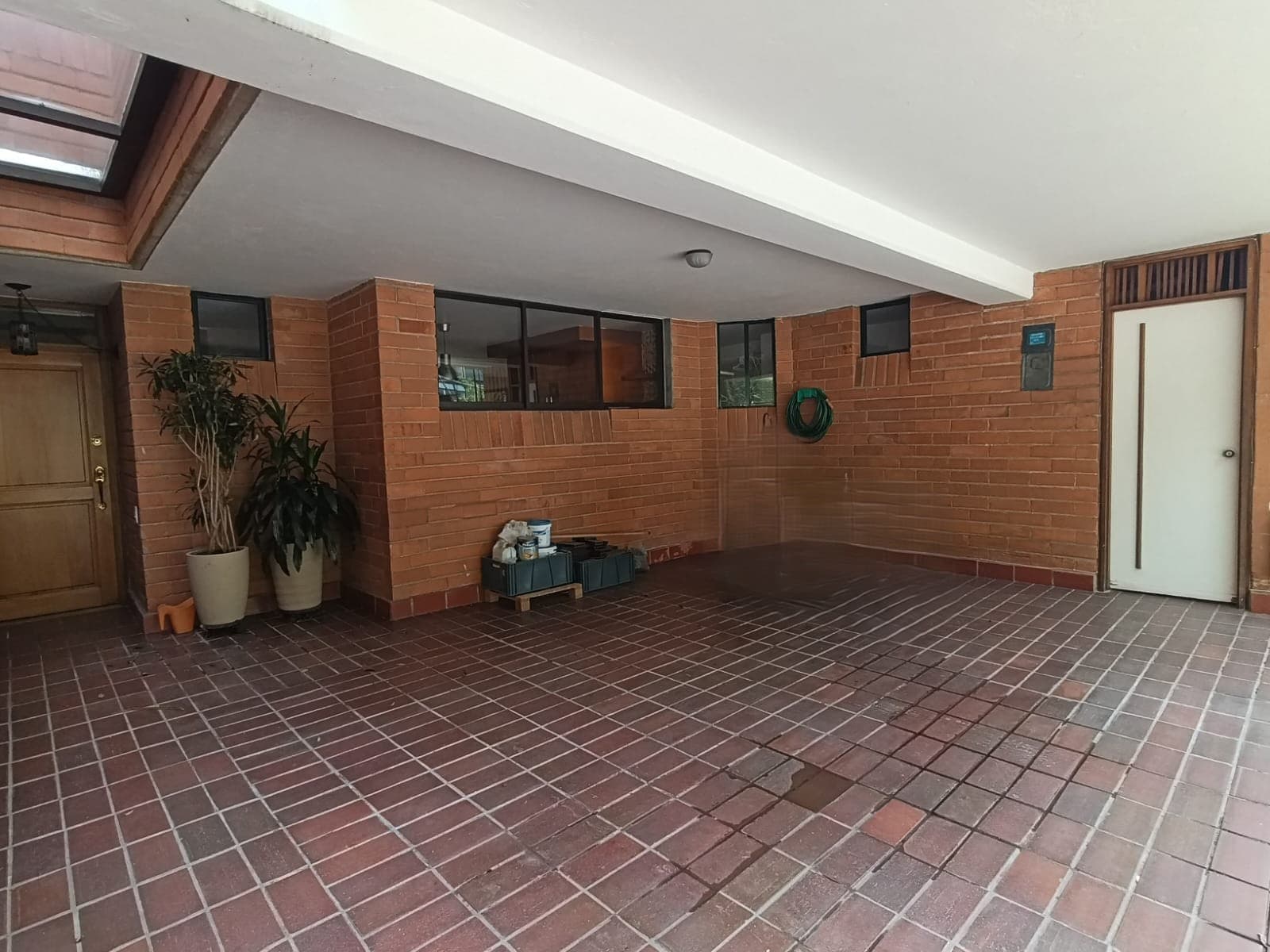 Casa Vivienda en arriendo en El Tesoro, El Poblado, Medellín — foto 2 de 20