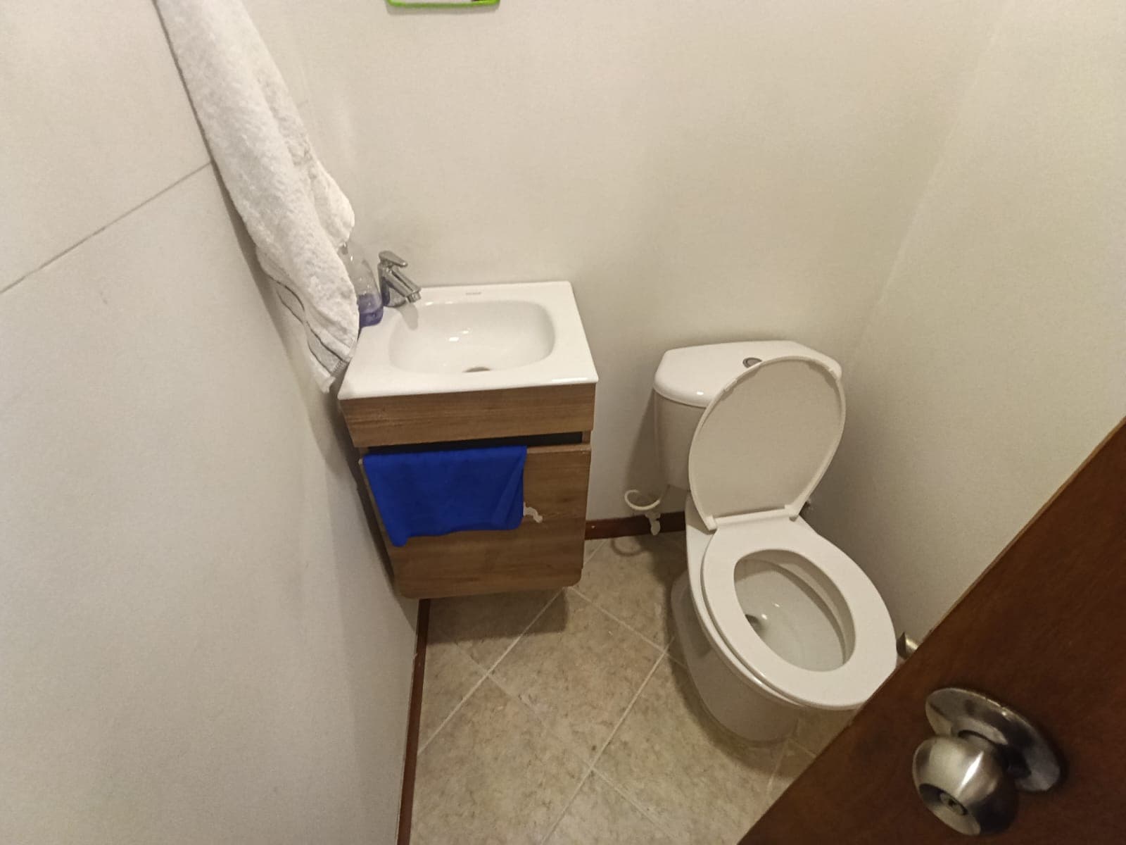 Oficina en arriendo en Milla De Oro, El Poblado, Medellín — foto 5 de 14