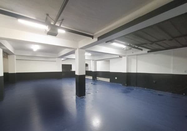 Local en arriendo en Aguacatala, El Poblado, Medellín — foto 1 de 9