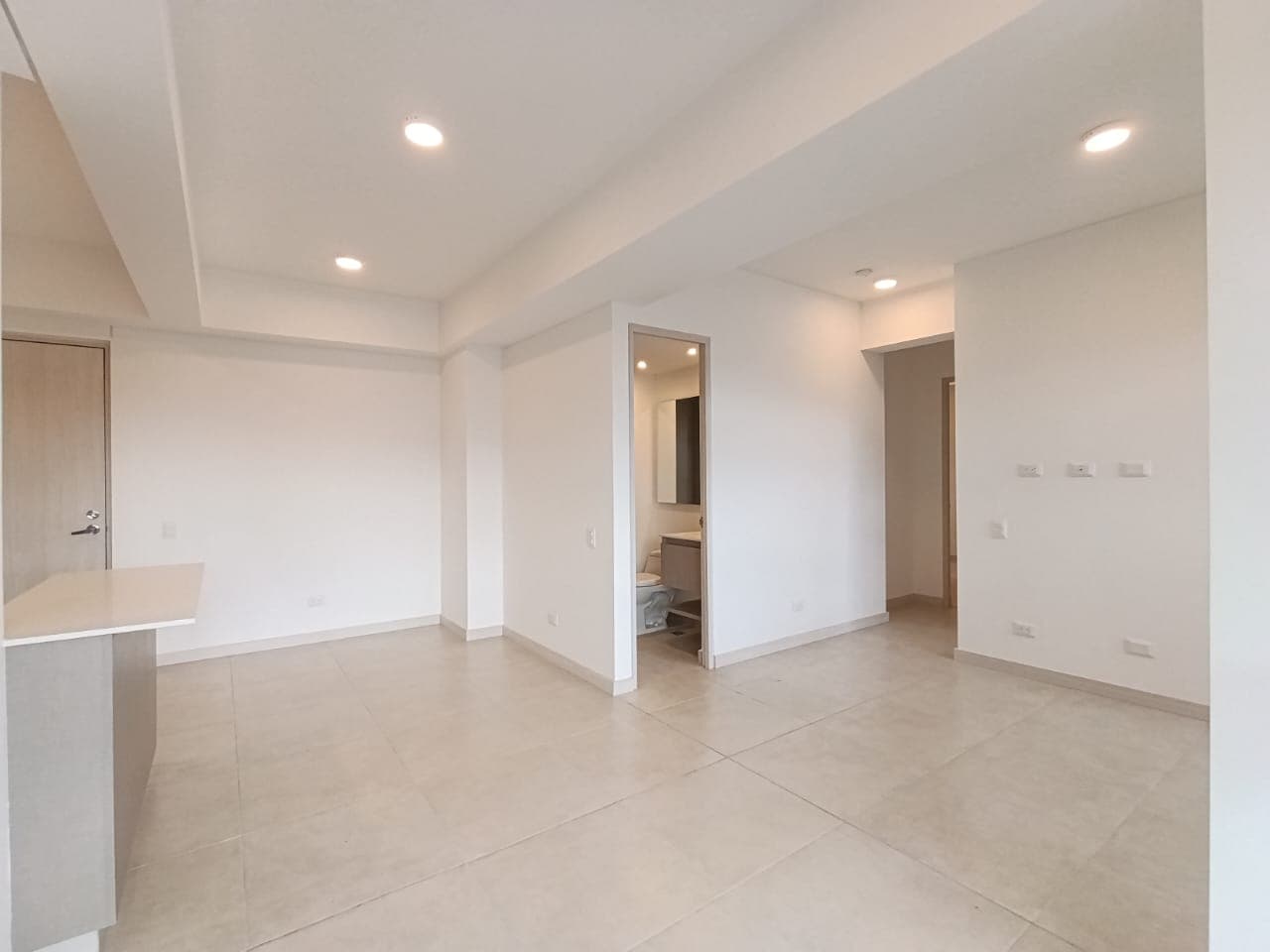Apartamento en arriendo en Jardines, Envigado — foto 3 de 12