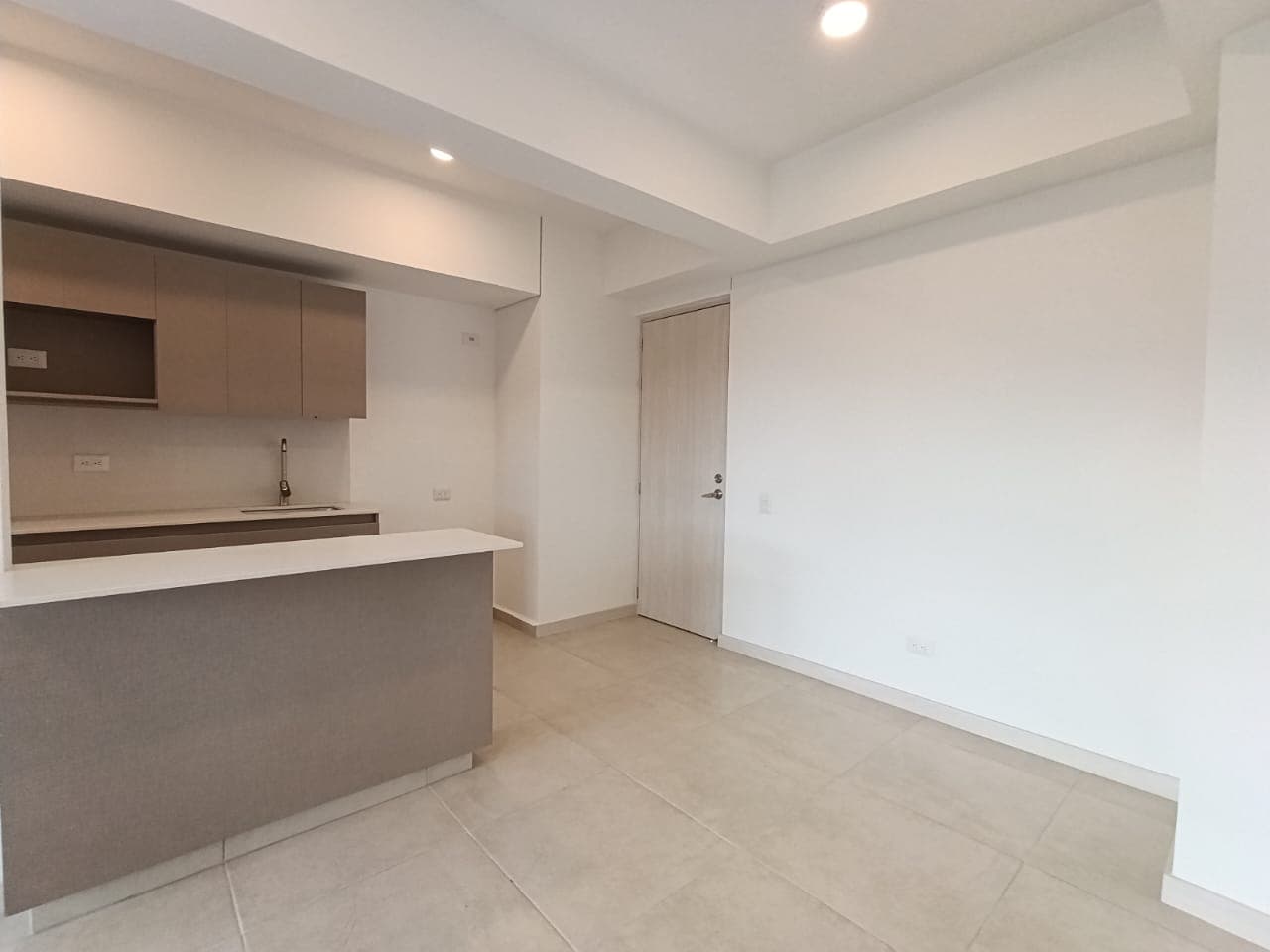 Apartamento en arriendo en Jardines, Envigado — foto 4 de 12