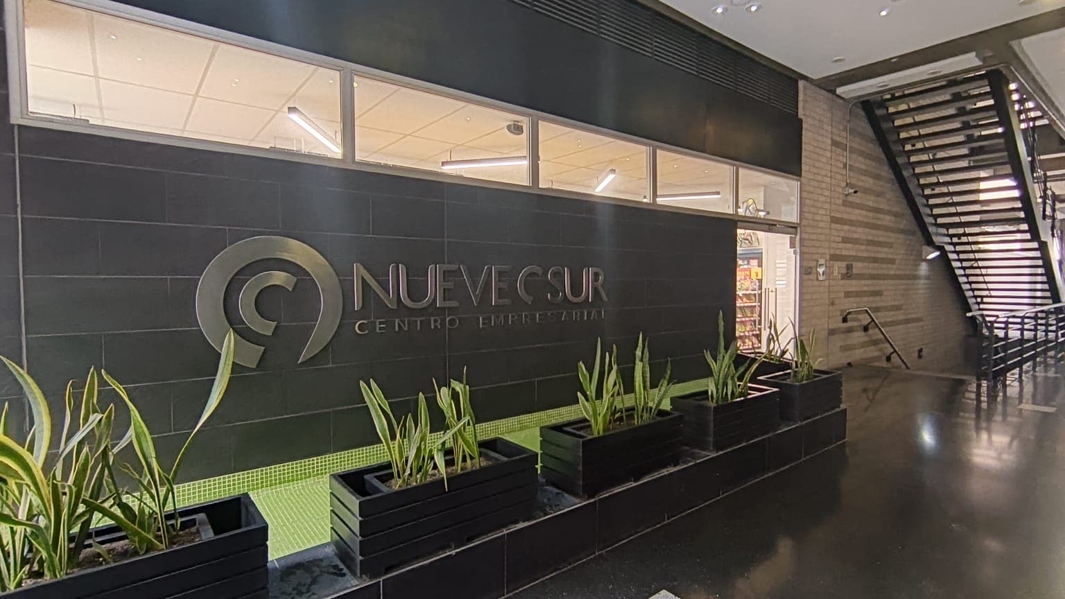 Oficina en arriendo en Guayabal, Medellín — foto 1 de 8