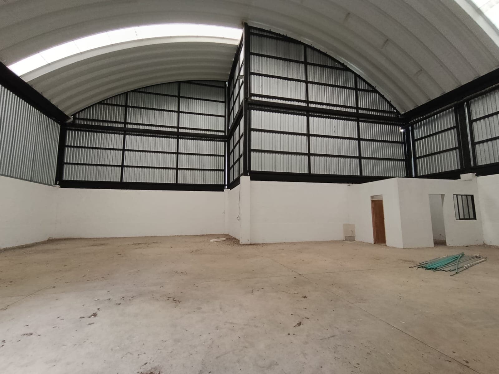 Bodega en arriendo en El Carmen de Viboral — foto 3 de 9