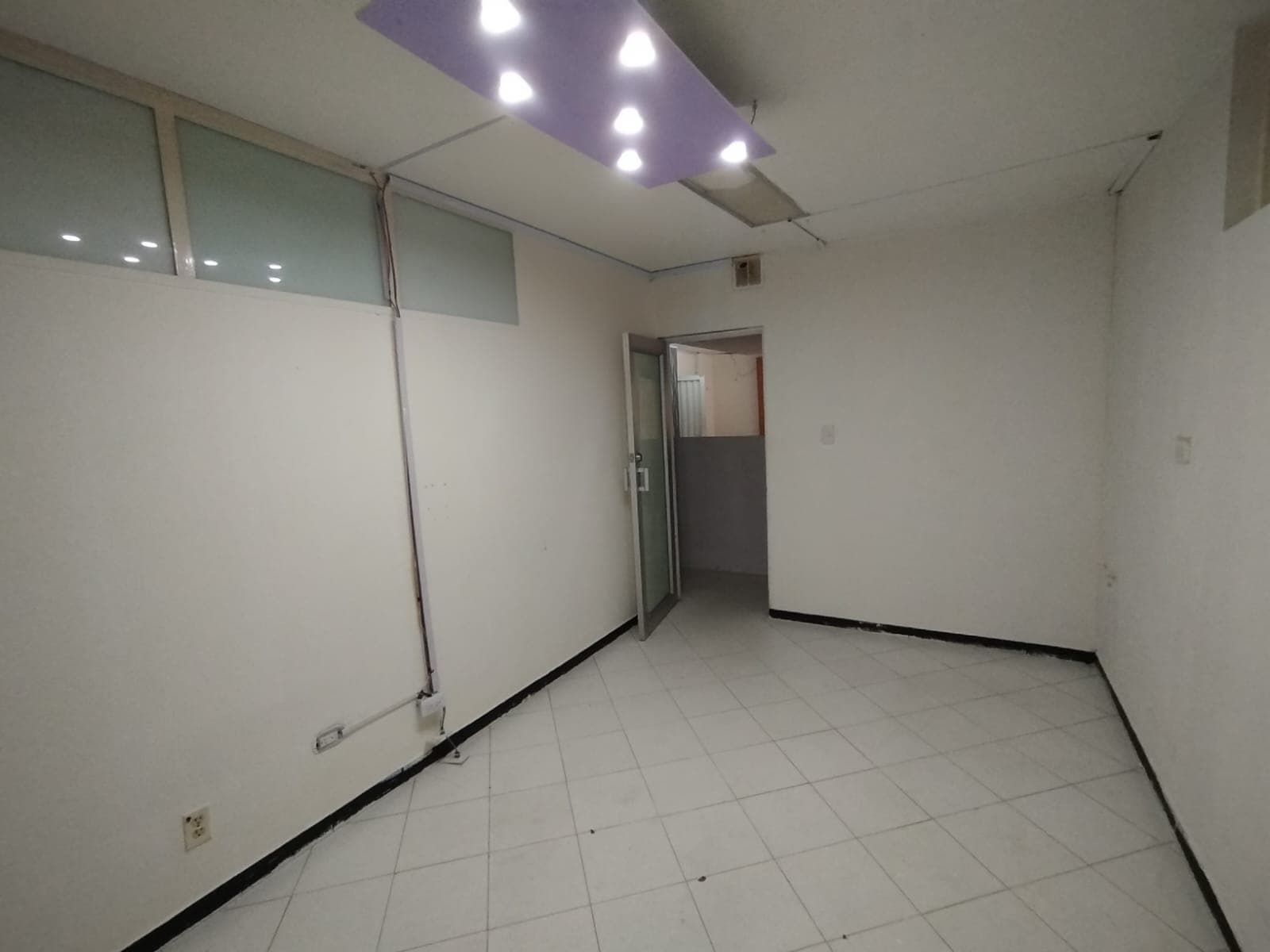 Local en arriendo en Prado Veraniego, Suba, Bogotá, D.c. — foto 2 de 14