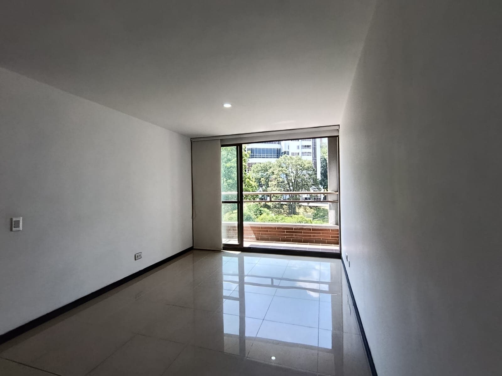 Apartamento en arriendo en Los Balsos, El Poblado, Medellín — foto 2 de 18
