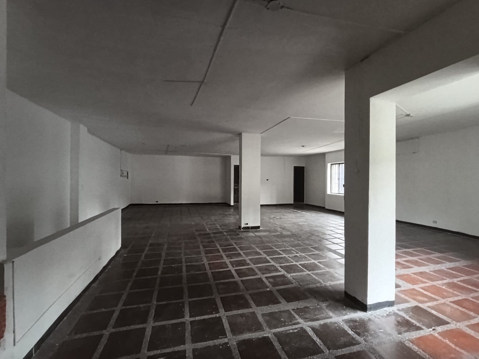 Local en arriendo en San Diego, El Poblado, Medellín — foto 3 de 12