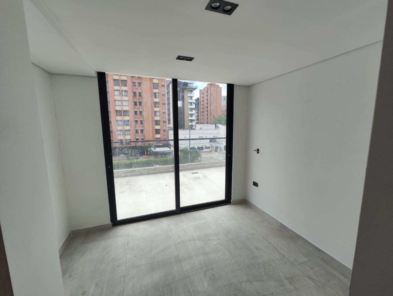 Apartamento en arriendo en Conquistadores, Laureles, Medellín — foto 3 de 6