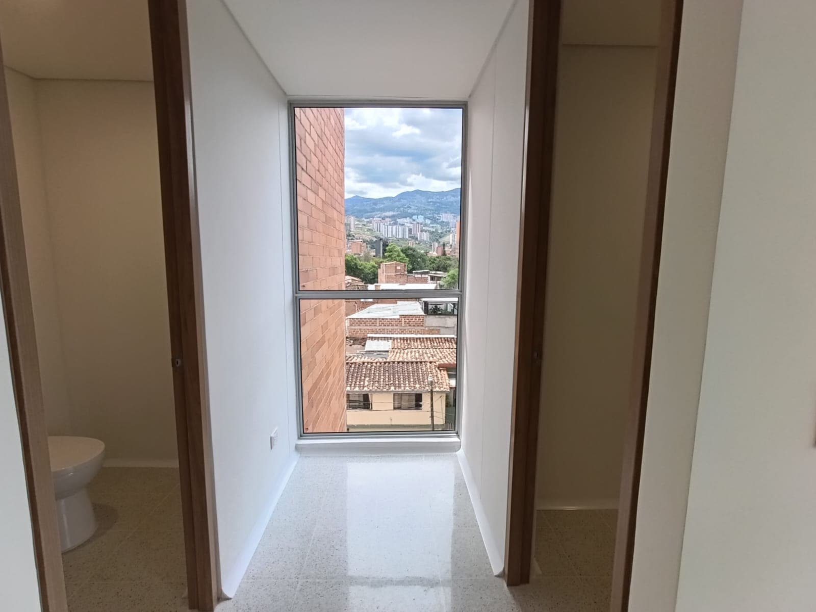 Consultorio en arriendo en Laureles, Medellín — foto 4 de 15