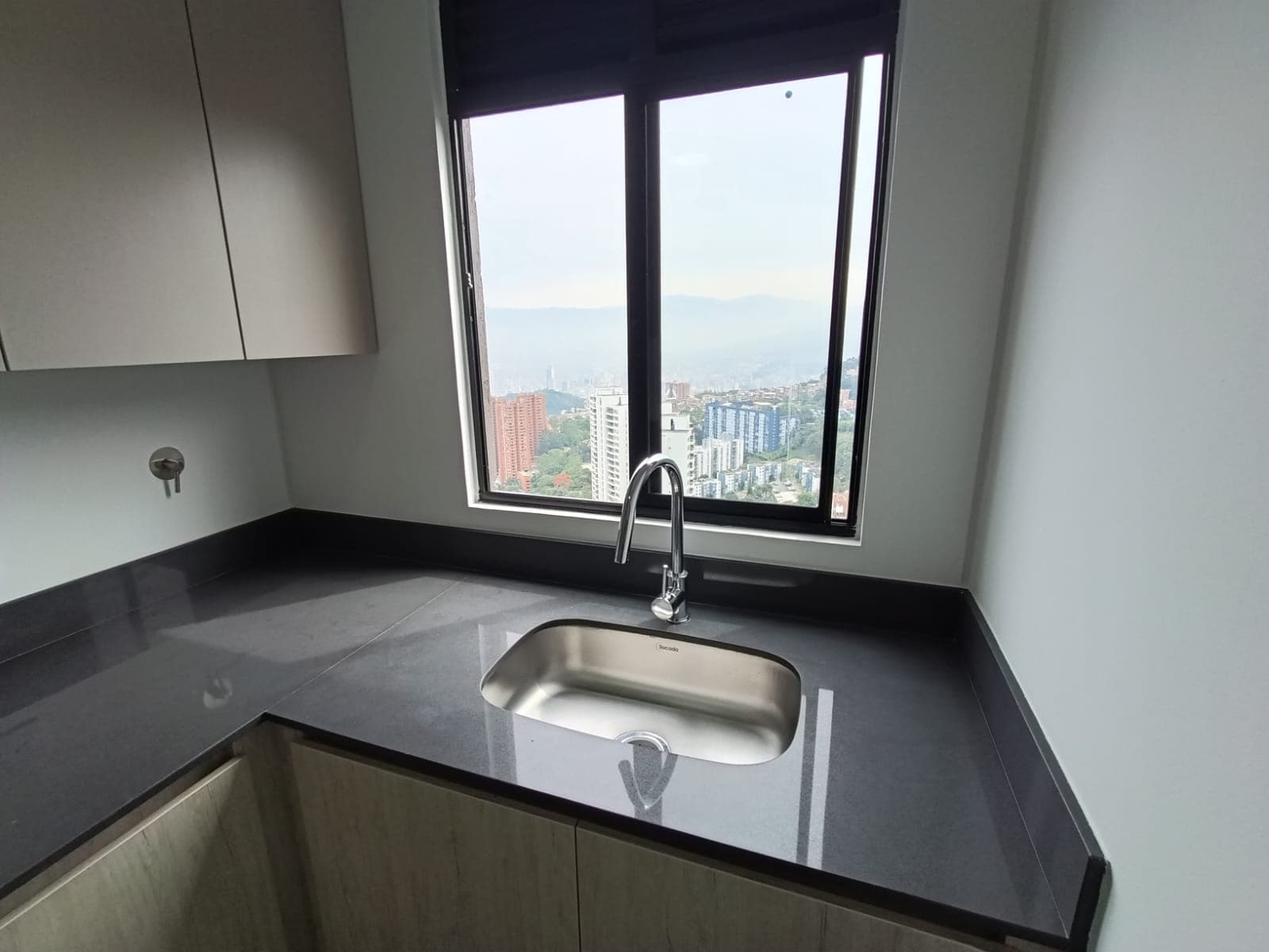 Apartamento en arriendo en Las Palmas, Centro, Medellín — foto 3 de 20