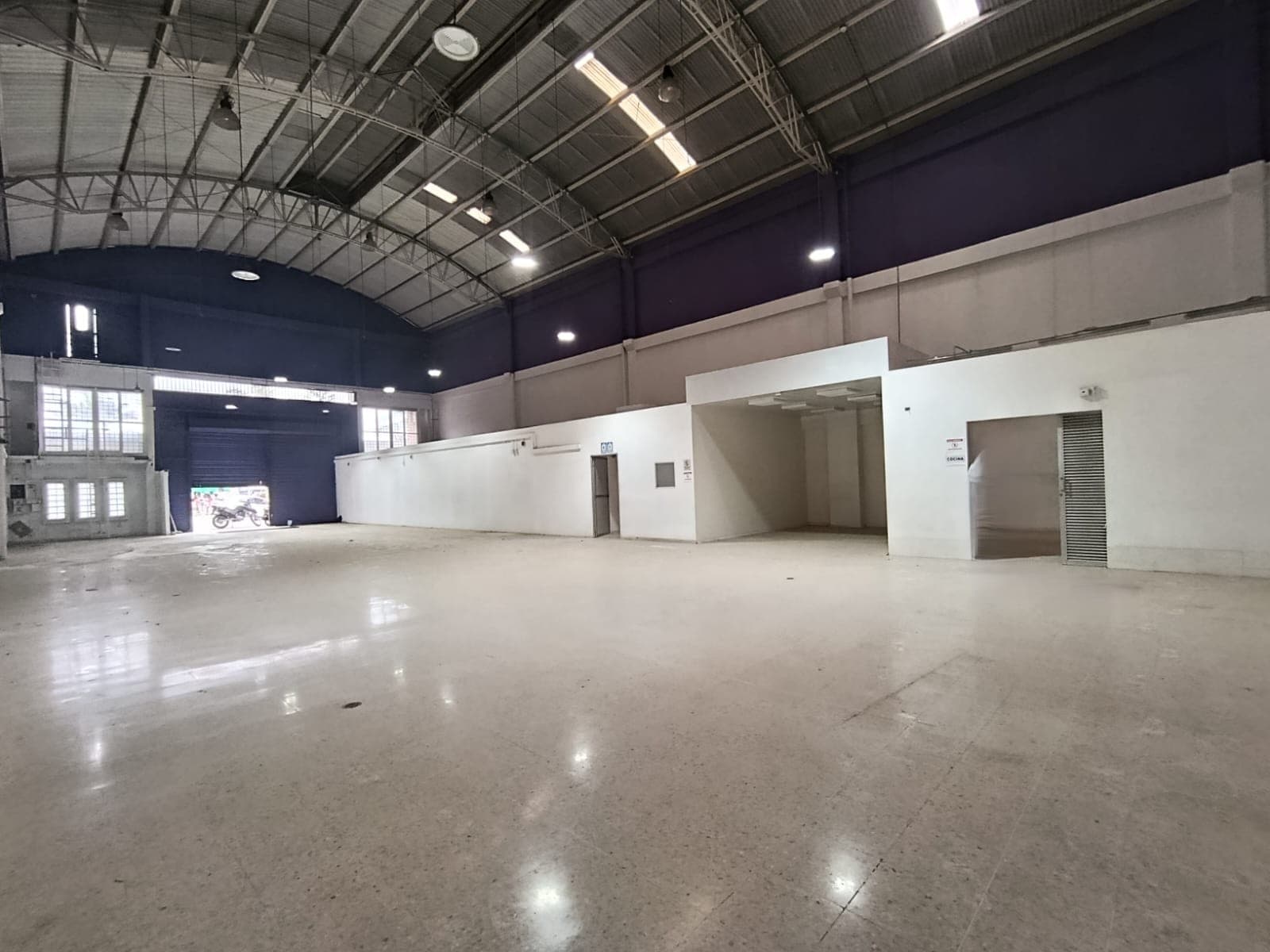 Bodega en arriendo en Guarne — foto 1 de 14