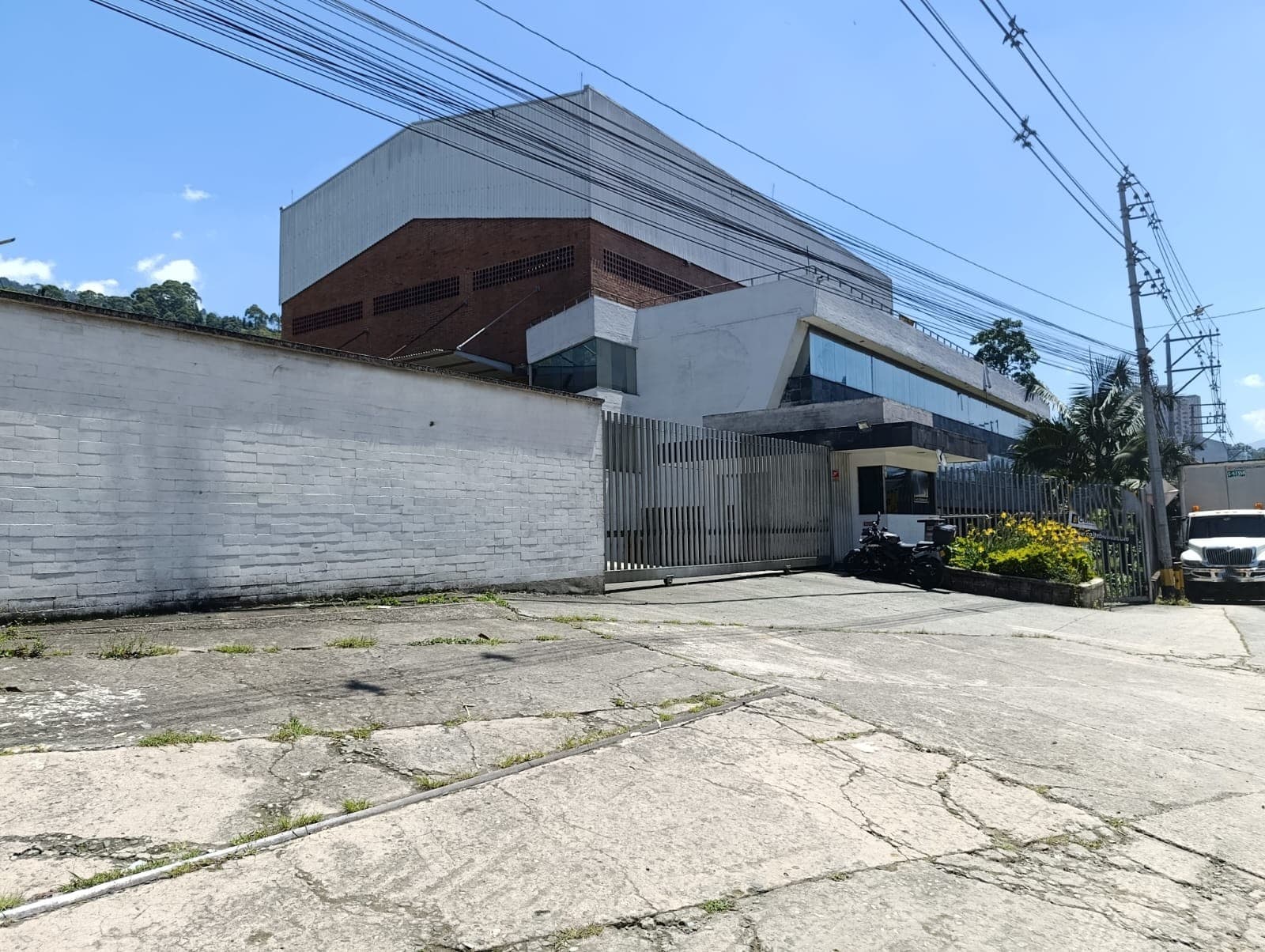 Bodega en arriendo en Sierra Morena, La Estrella — foto 1 de 20