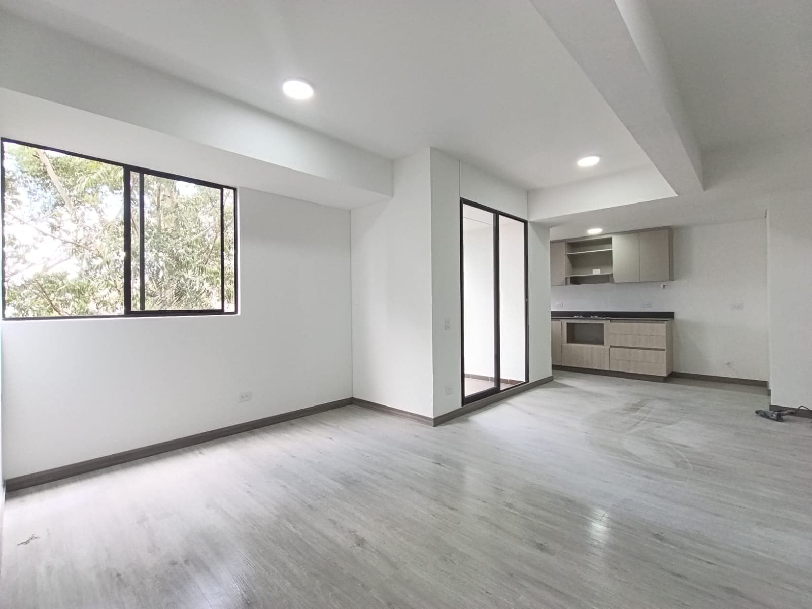 Apartamento en arriendo en Las Palmas, Centro, Medellín — foto 2 de 13