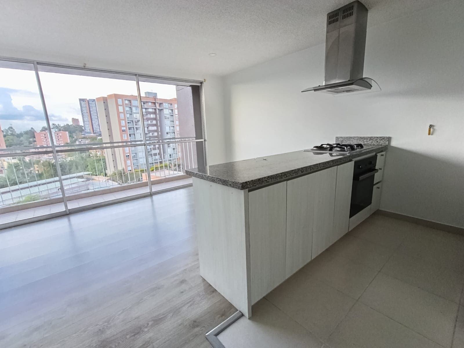 Apartamento en arriendo en Los Colegios, Rionegro — foto 1 de 16