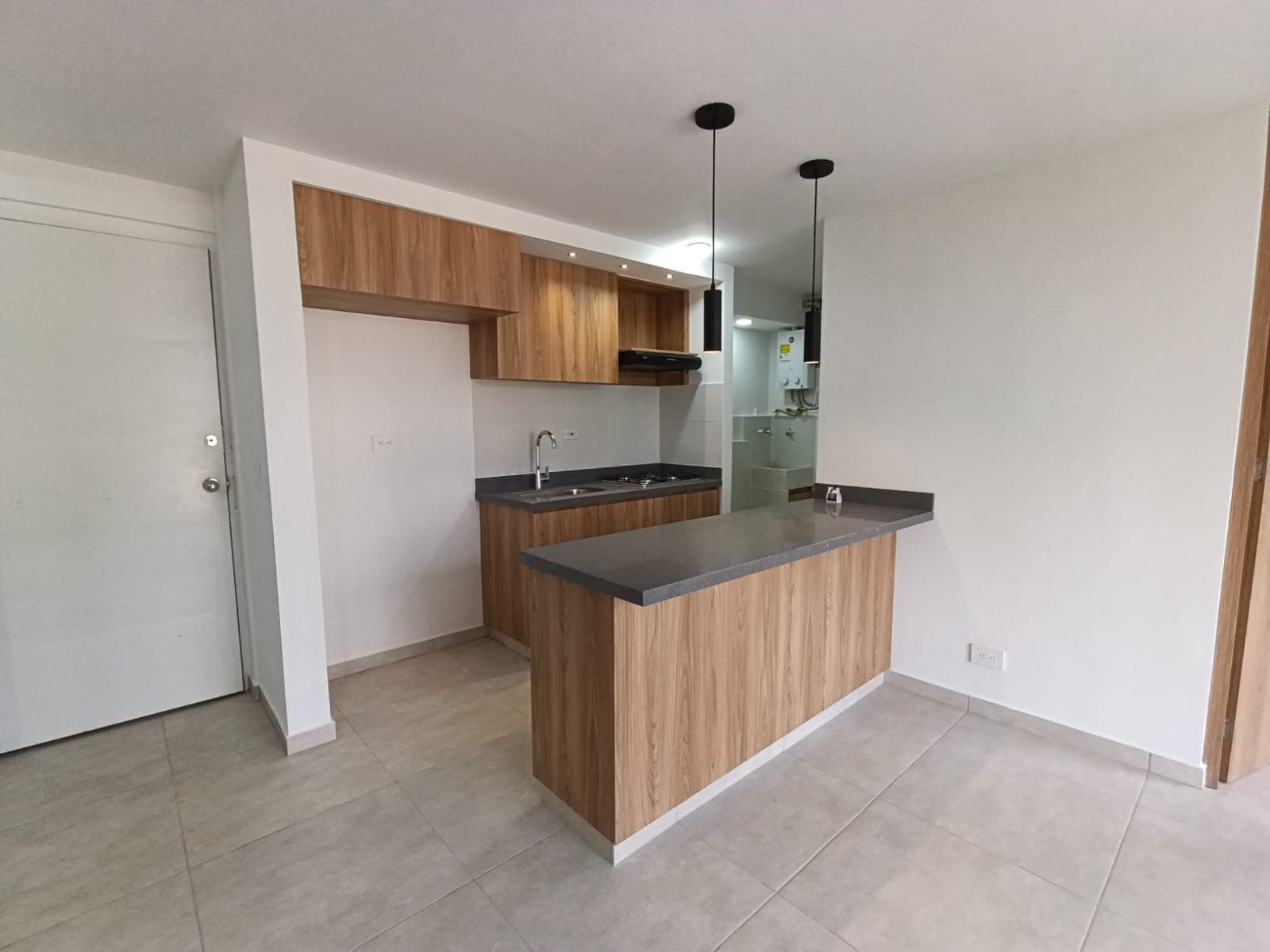 Apartamento en arriendo en El Porvenir Rio Negro, Rionegro — foto 2 de 11