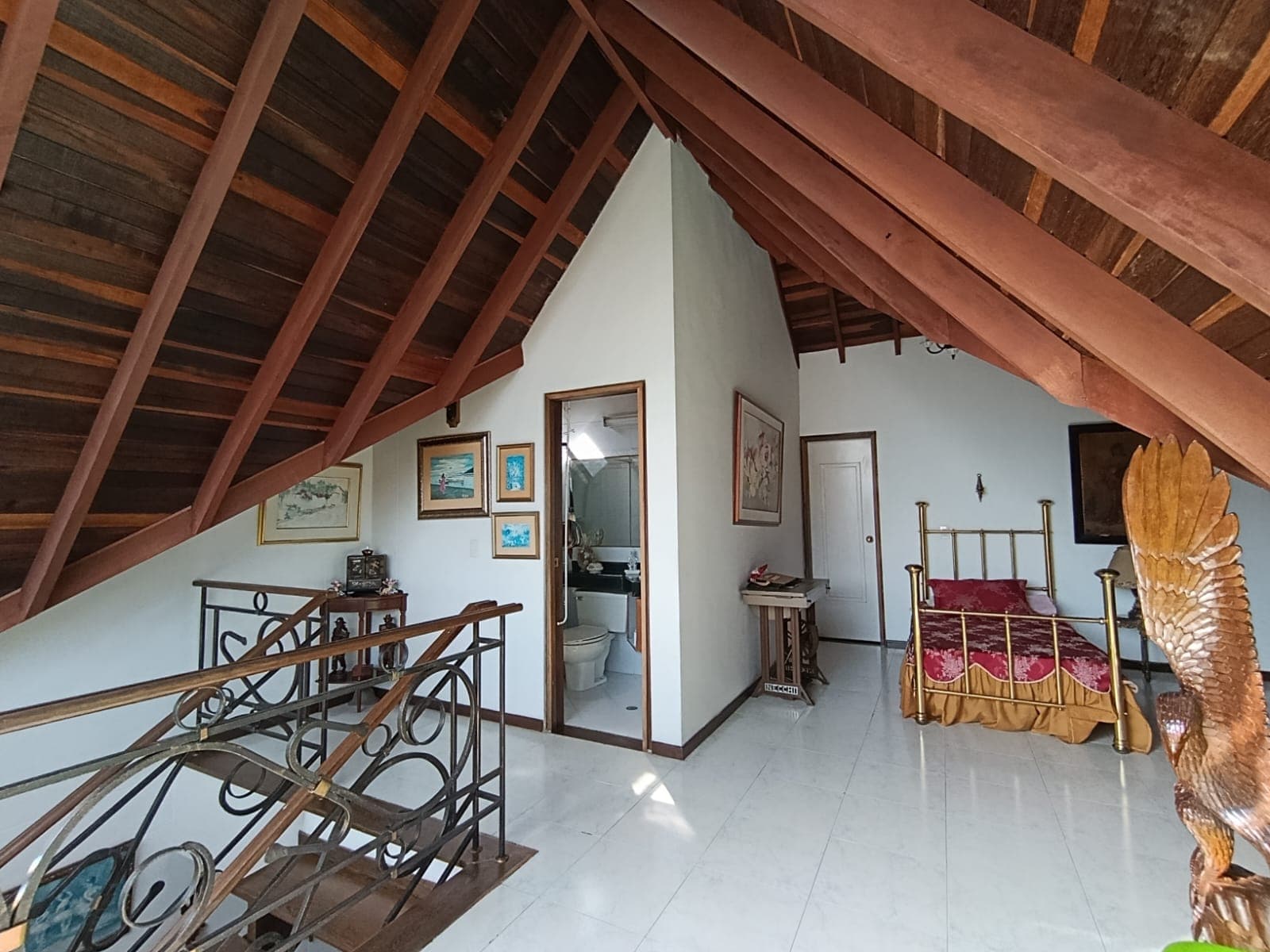 Casa Vivienda en arriendo en La Asomadera, El Poblado, Medellín — foto 2 de 17
