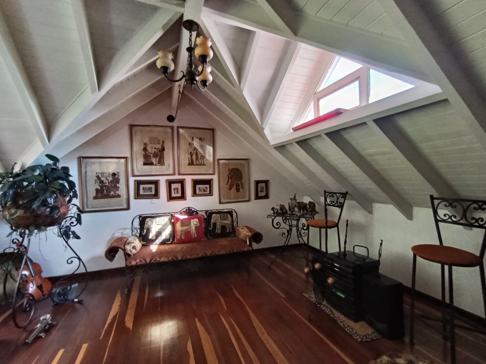 Casa Vivienda en arriendo en La Asomadera, El Poblado, Medellín — foto 5 de 17