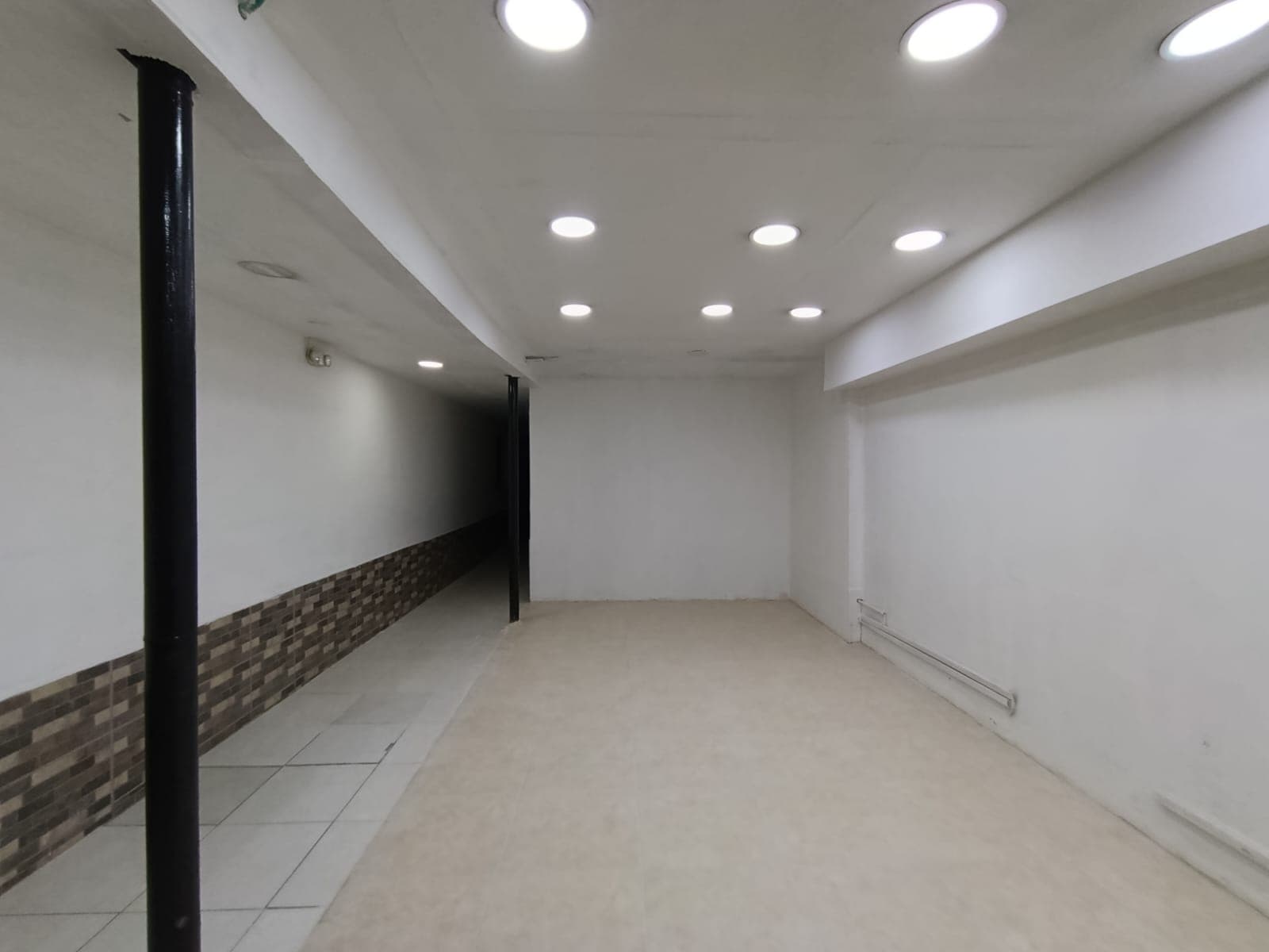 Local en arriendo en Manchester, Bello — foto 2 de 15