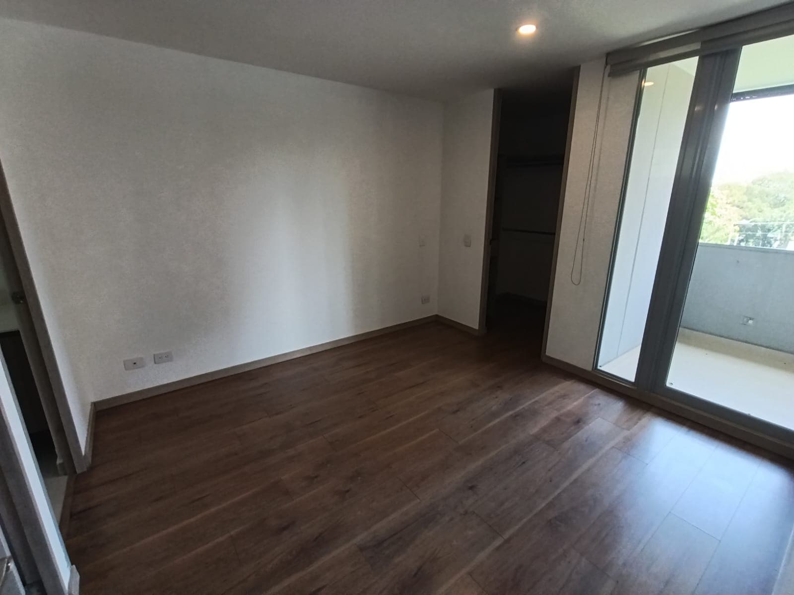 Apartaestudio en arriendo en Los Balsos, El Poblado, Medellín — foto 4 de 20