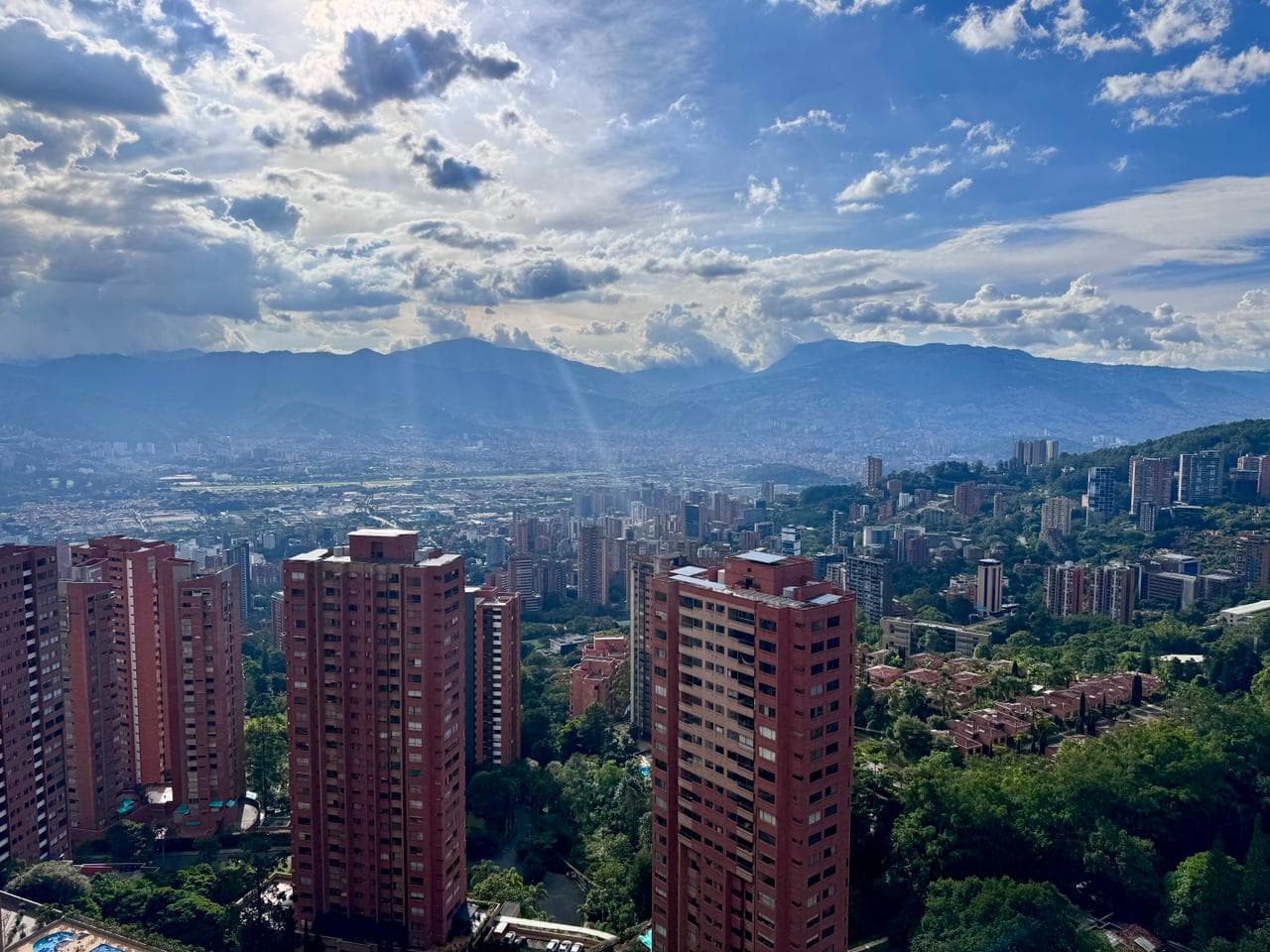 Apartamento en arriendo en La Calera, El Poblado, Medellín — foto 5 de 20