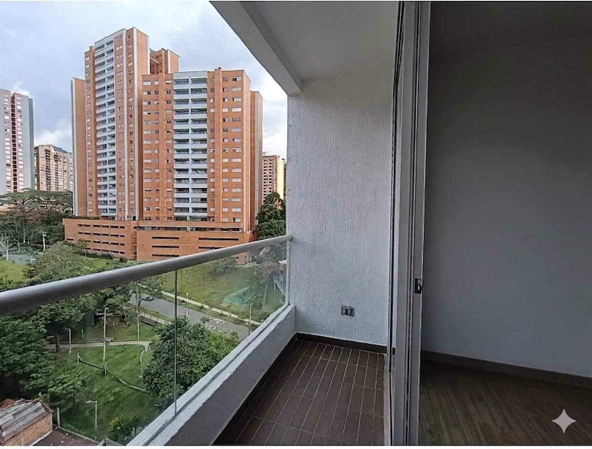 Apartamento en arriendo en Prados De, Sabaneta — foto 2 de 17