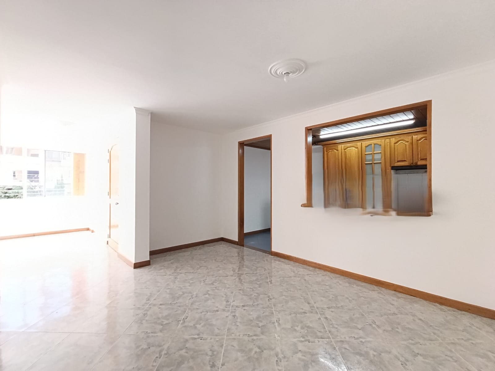 Apartamento en arriendo en Conquistadores, Laureles, Medellín — foto 3 de 15