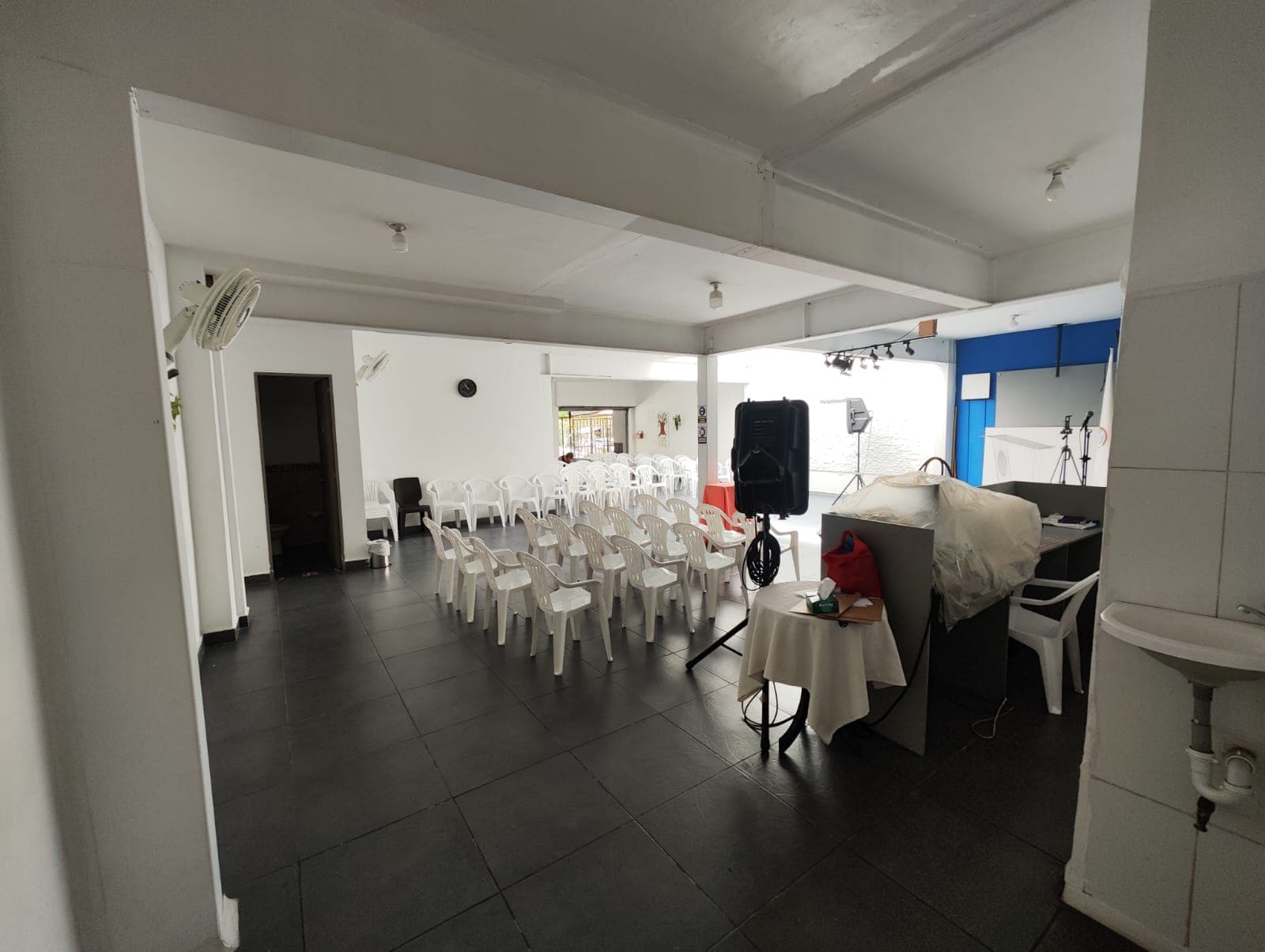 Local en arriendo en Laureles, Medellín — foto 3 de 18