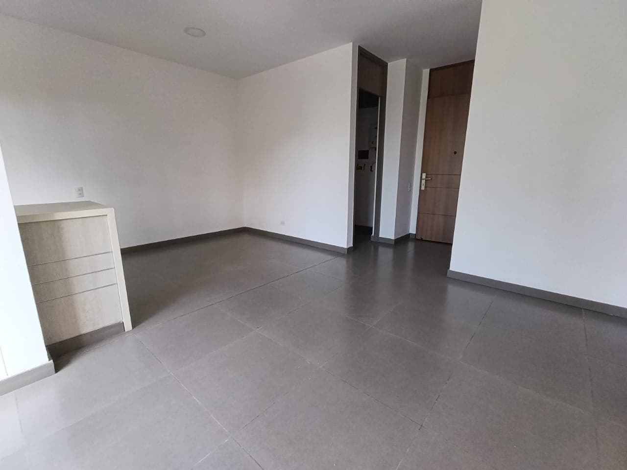 Apartamento en arriendo en Loma De Las Brujas, Envigado — foto 5 de 16
