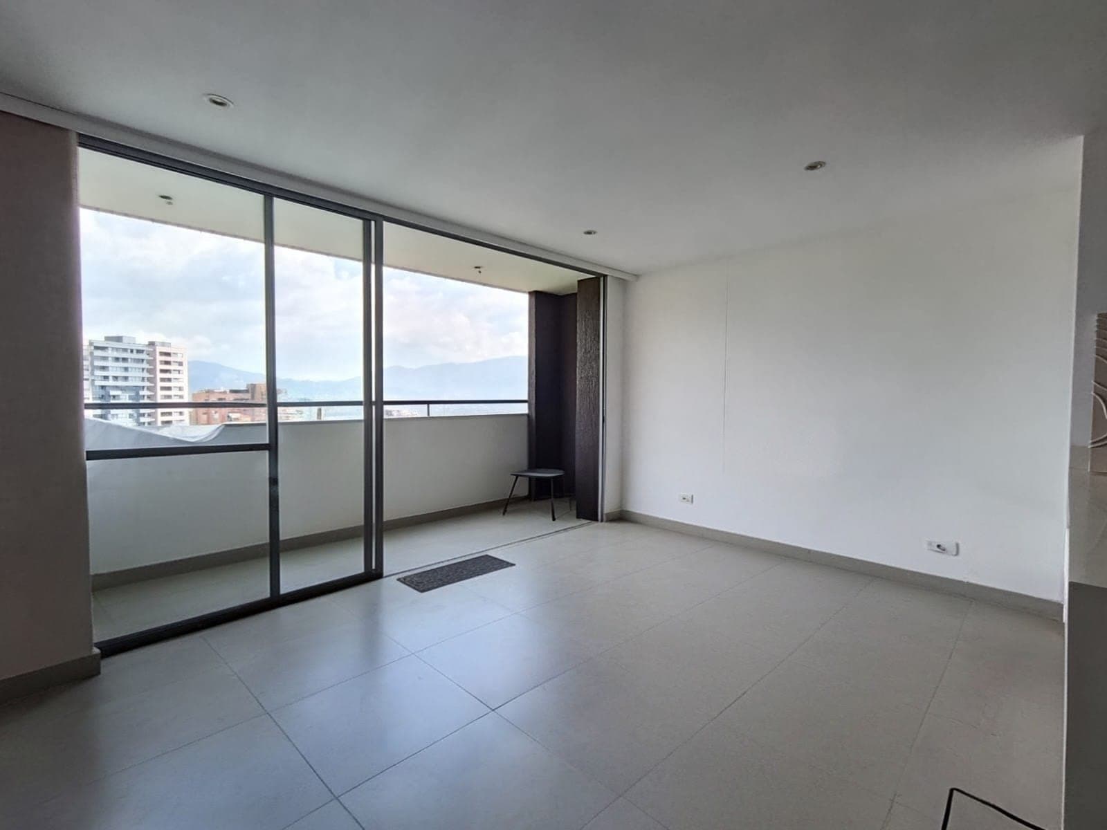Apartamento en arriendo en La Visitacion Los Gonzalez, El Poblado, Medellín — foto 2 de 8