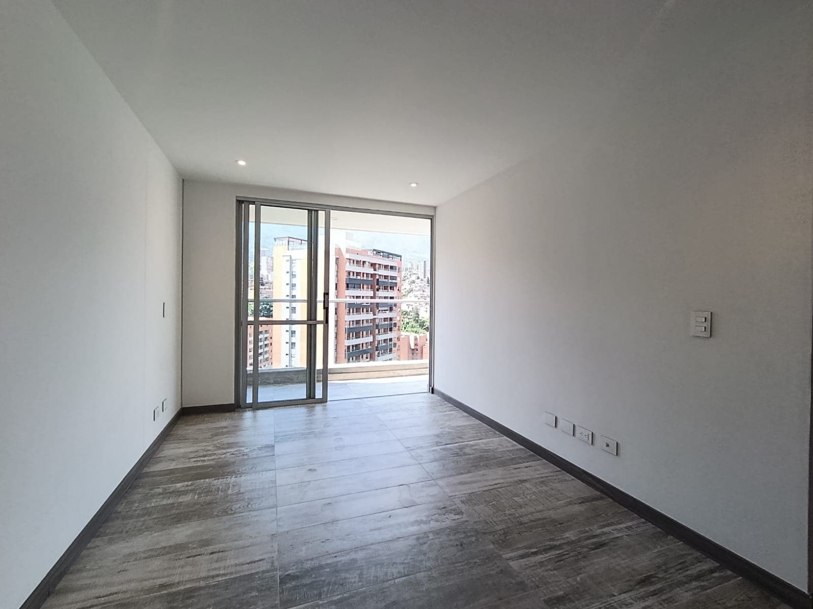 Apartamento en arriendo en Pontevedra, Envigado — foto 2 de 20