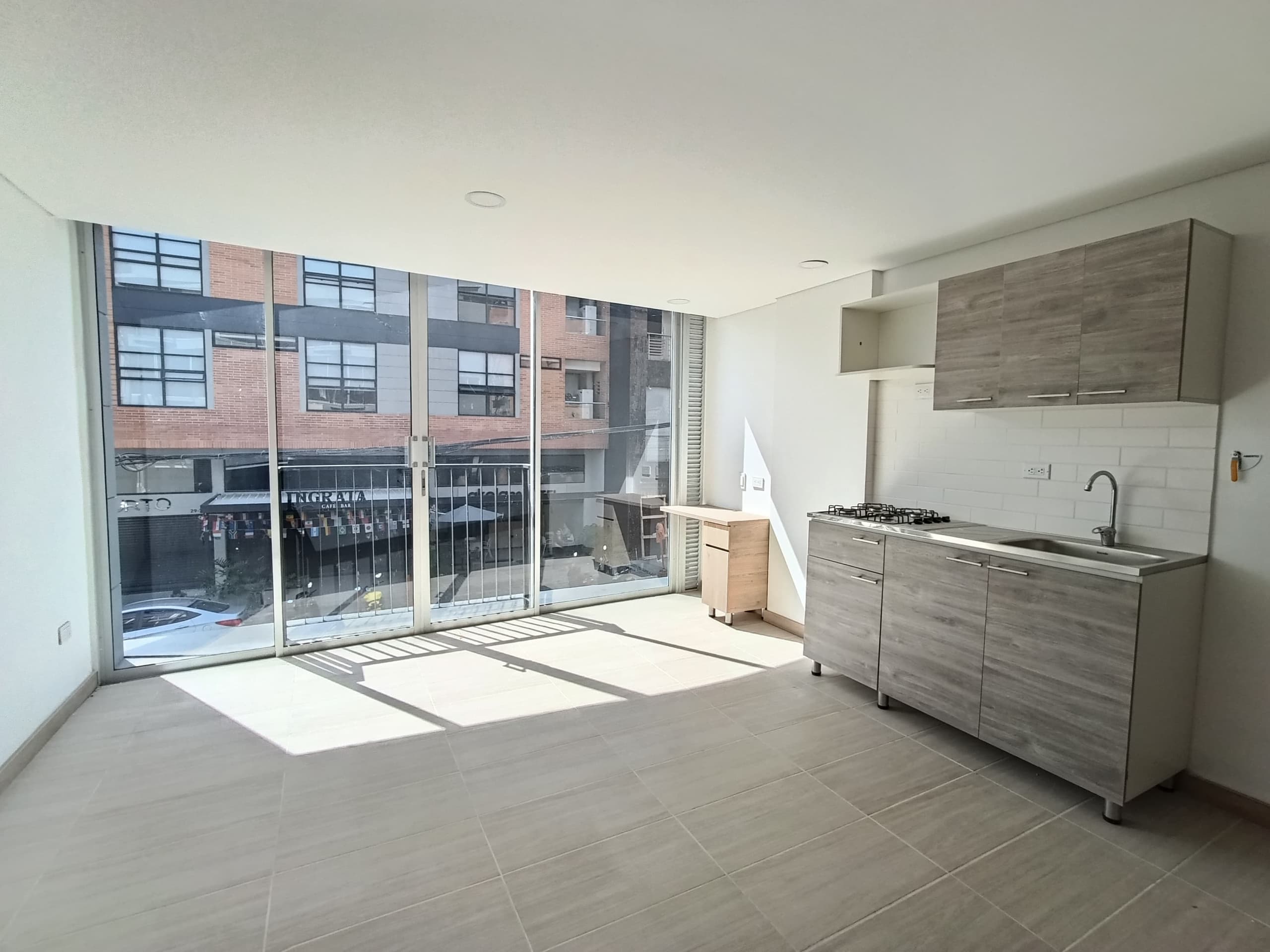 Apartaestudio en arriendo en Granada, Belen, Medellín — foto 1 de 13