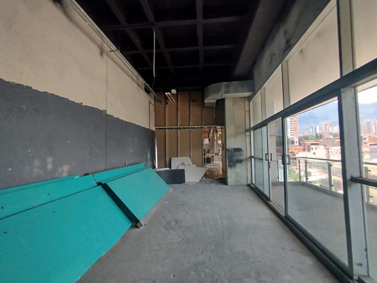 Local en arriendo en Glorieta Pilsen, Itagui — foto 2 de 15