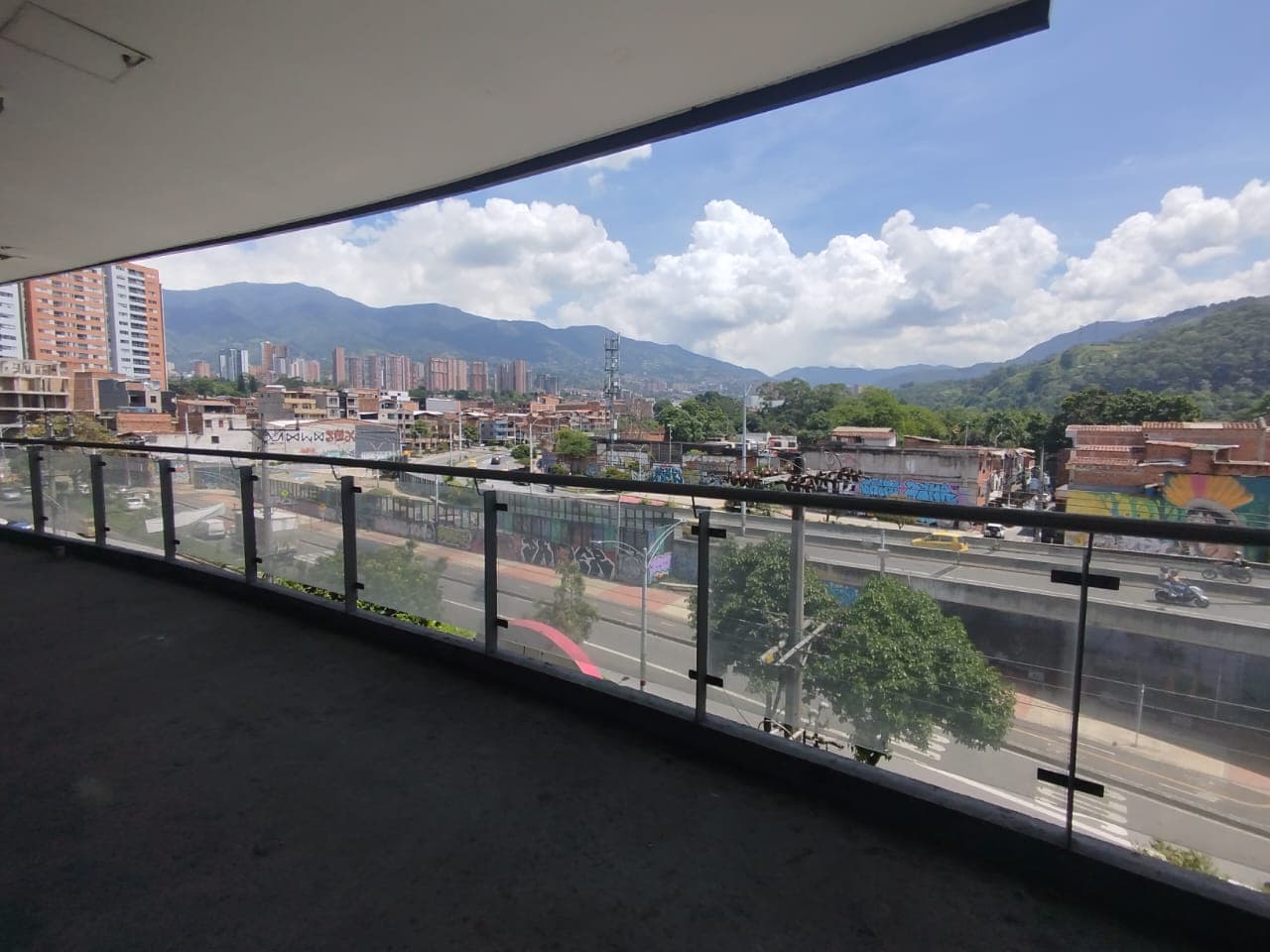 Local en arriendo en Glorieta Pilsen, Itagui — foto 3 de 15