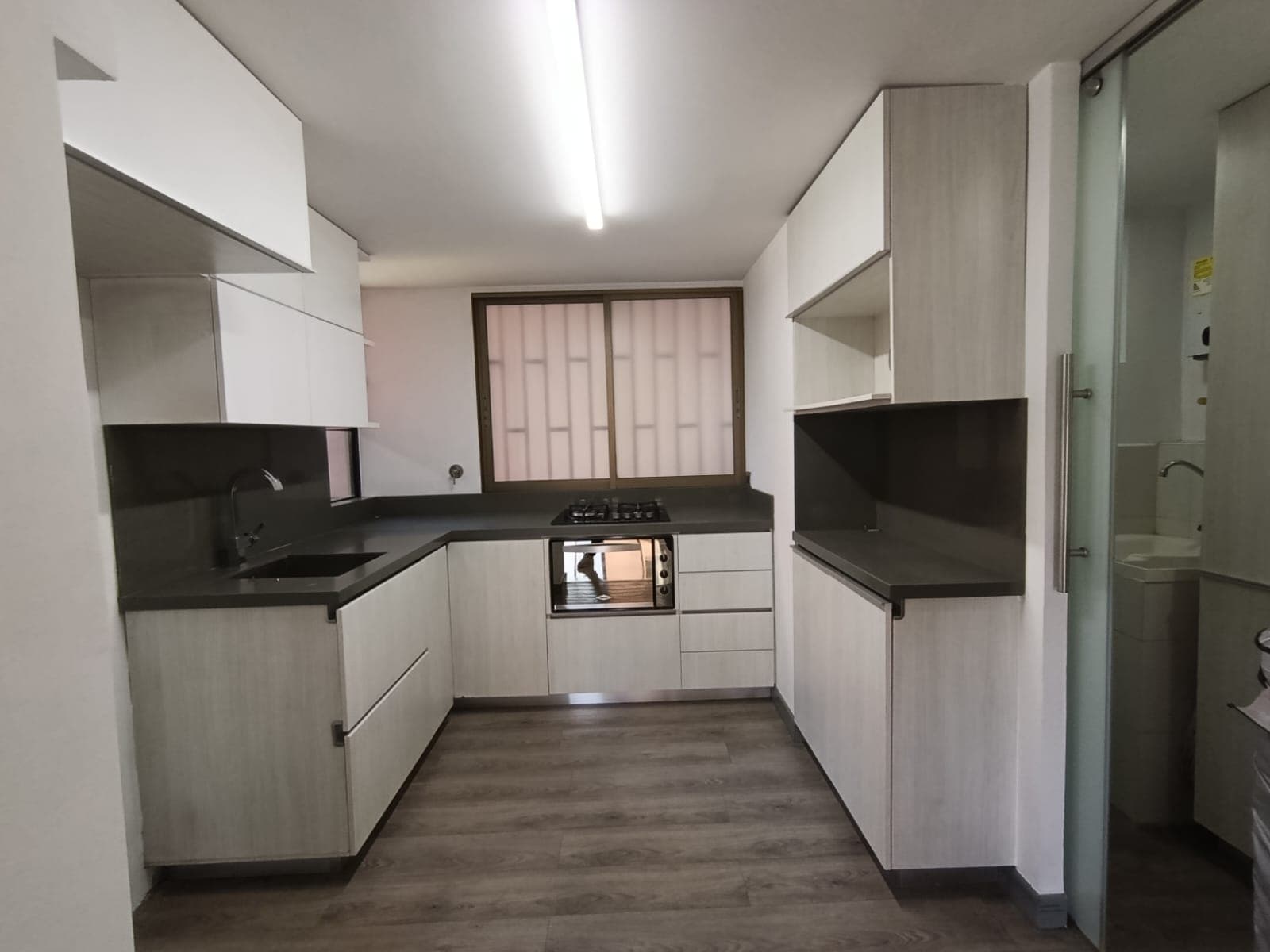 Apartamento en arriendo en Suramericana, Laureles, Medellín — foto 1 de 15