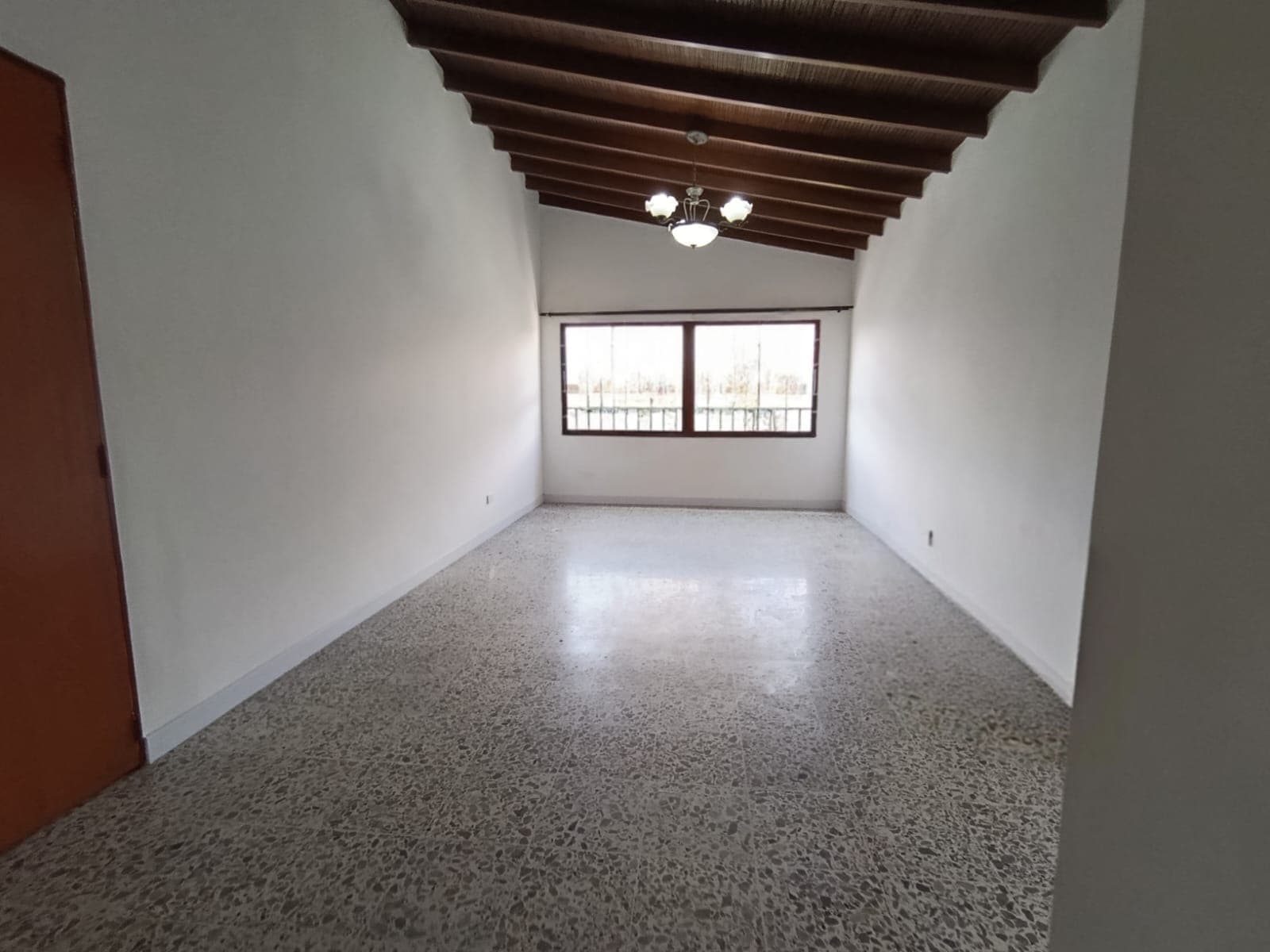 Apartamento en arriendo en La America, Medellín — foto 3 de 13