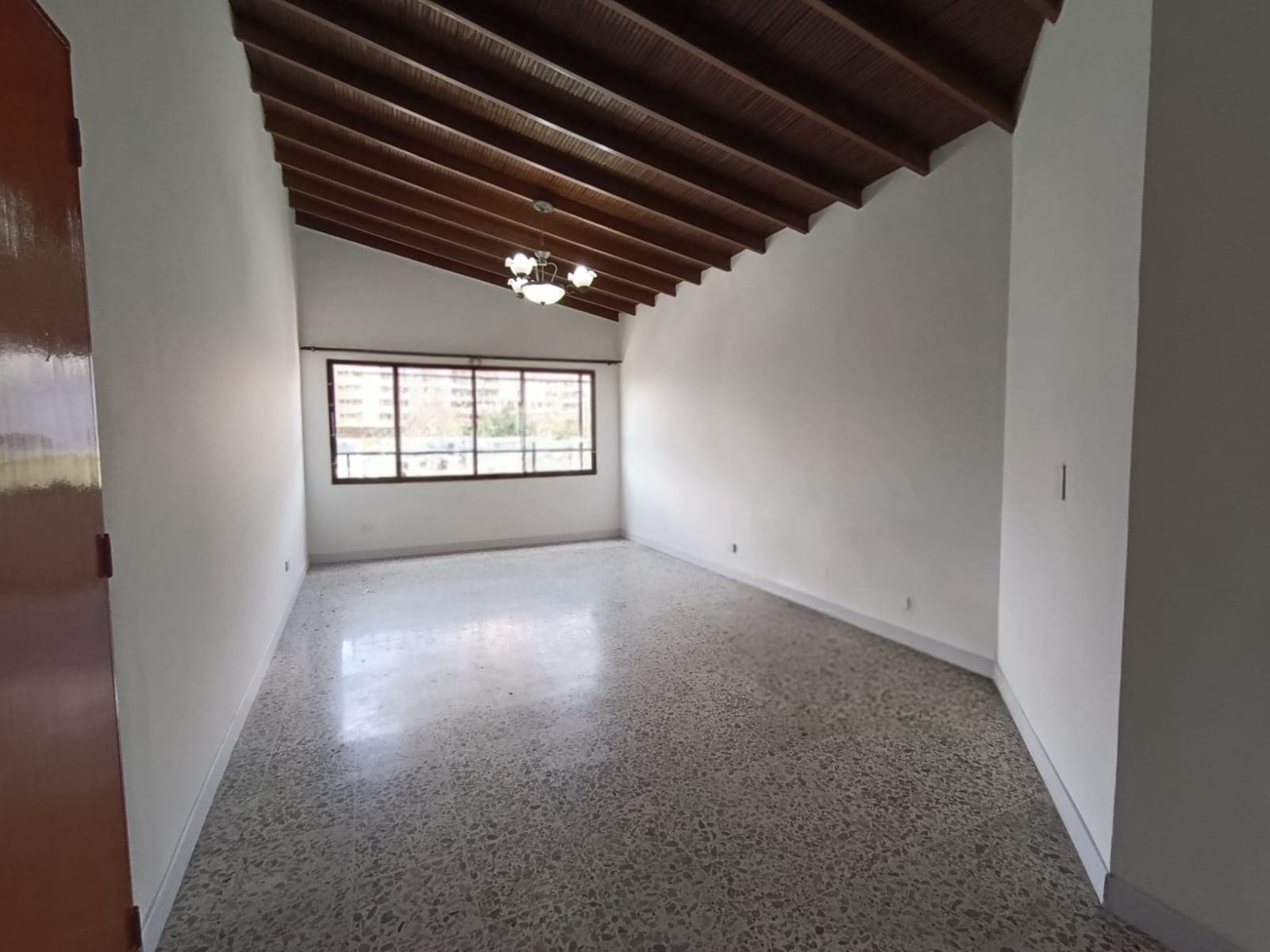 Apartamento en arriendo en La America, Medellín — foto 5 de 13